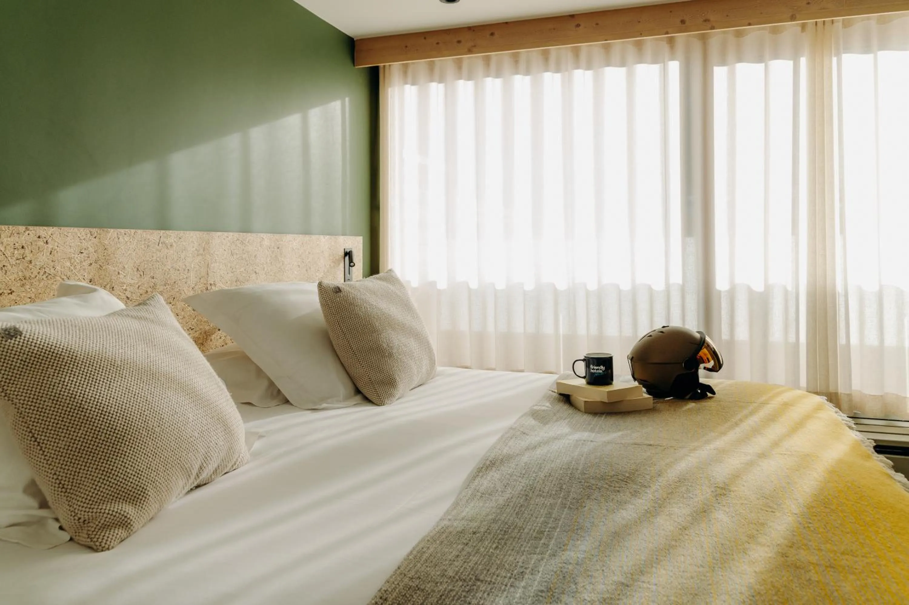 Bed in La Cachette, Friendly Hotel & Spa