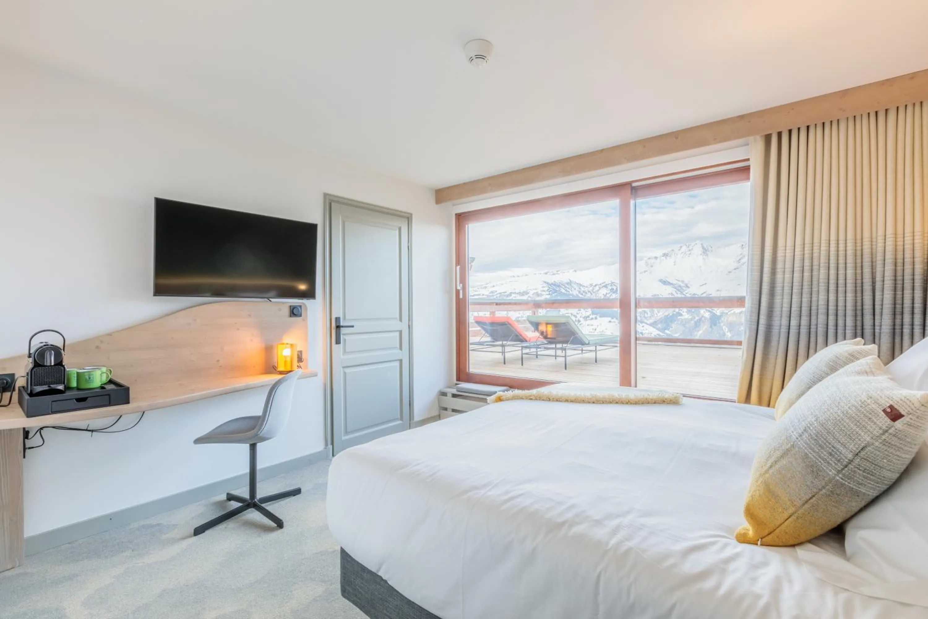 Bed in La Cachette, Friendly Hotel & Spa