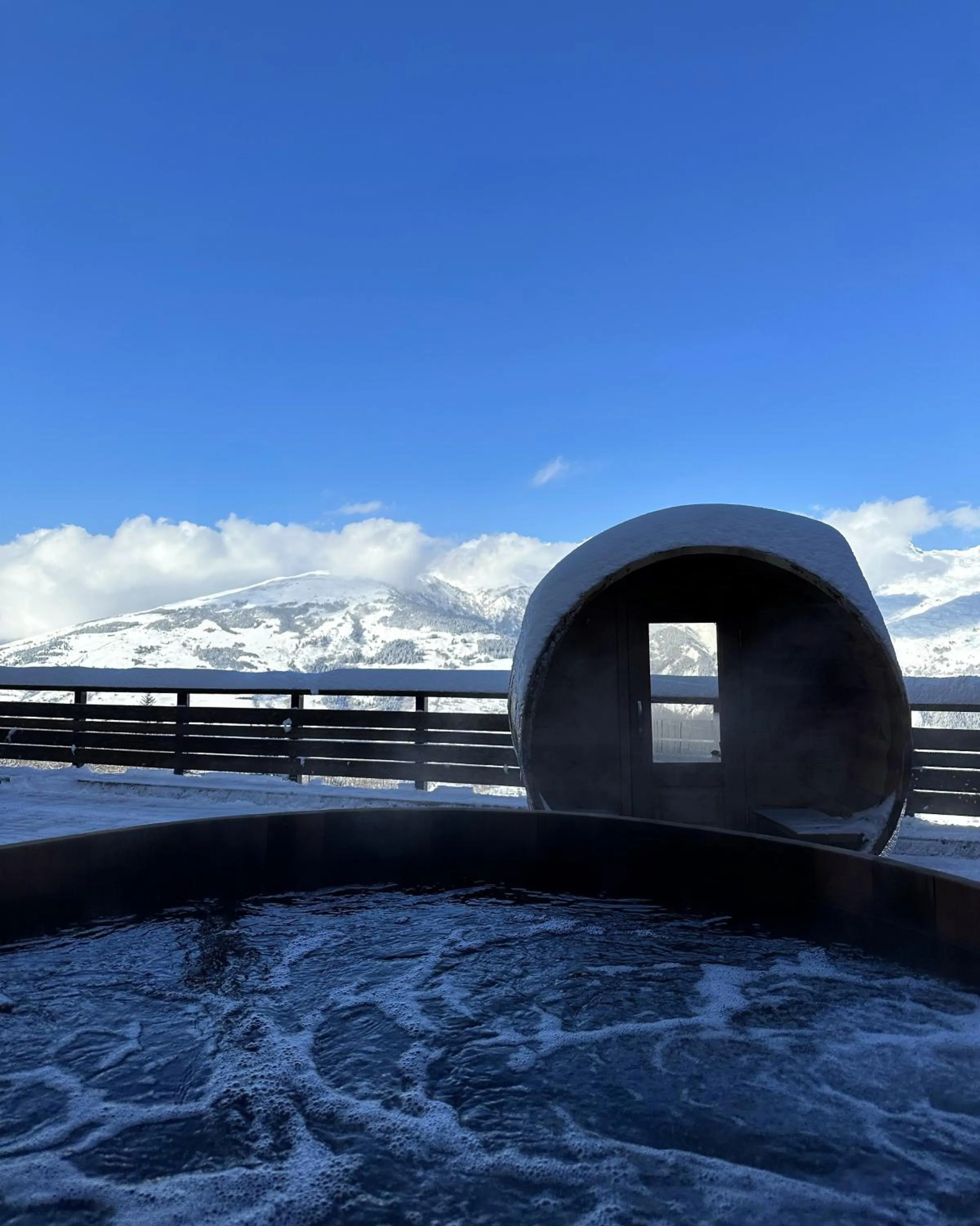 Winter in La Cachette, Friendly Hotel & Spa