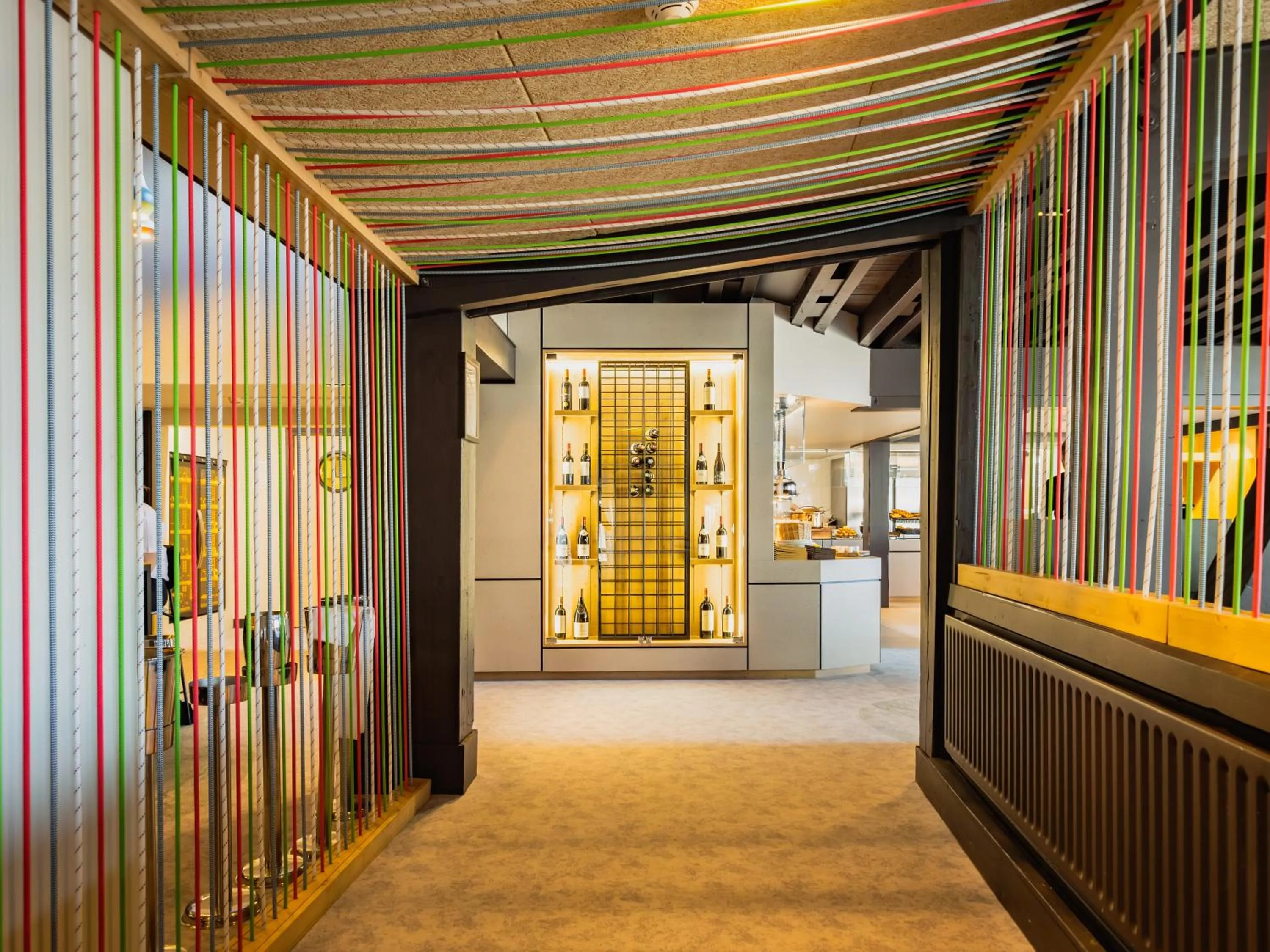 Restaurant/places to eat in La Cachette, Friendly Hotel & Spa