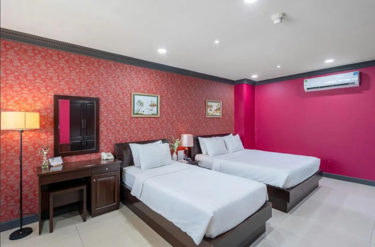 Photo of the whole room, Bed in La Bonita Hotel and Apartments