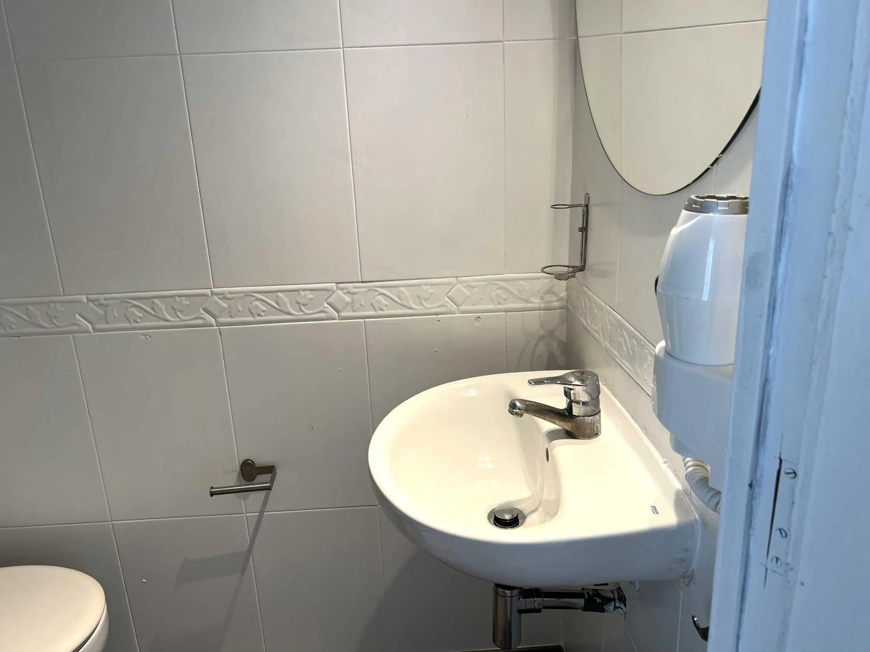 Bathroom in The MO GOTIC