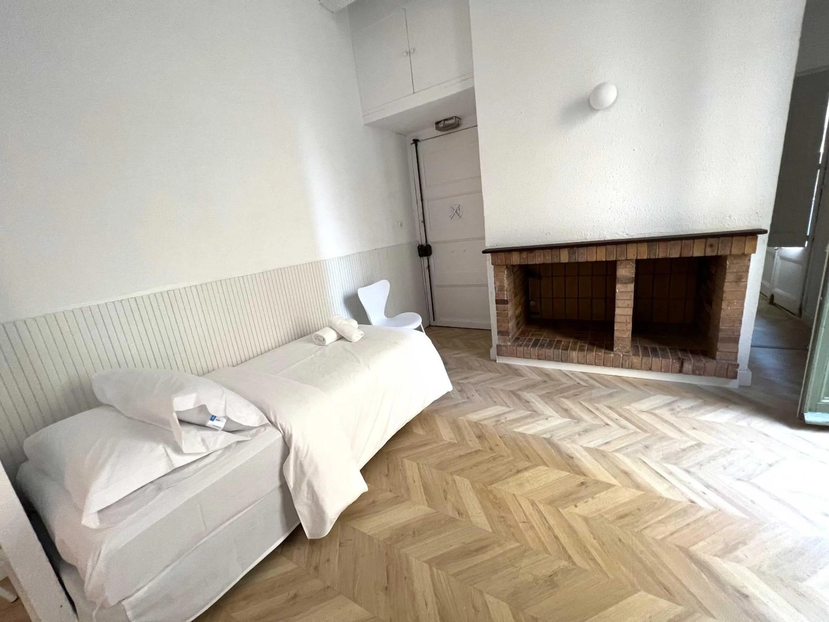 Bedroom, Bed in The MO GOTIC