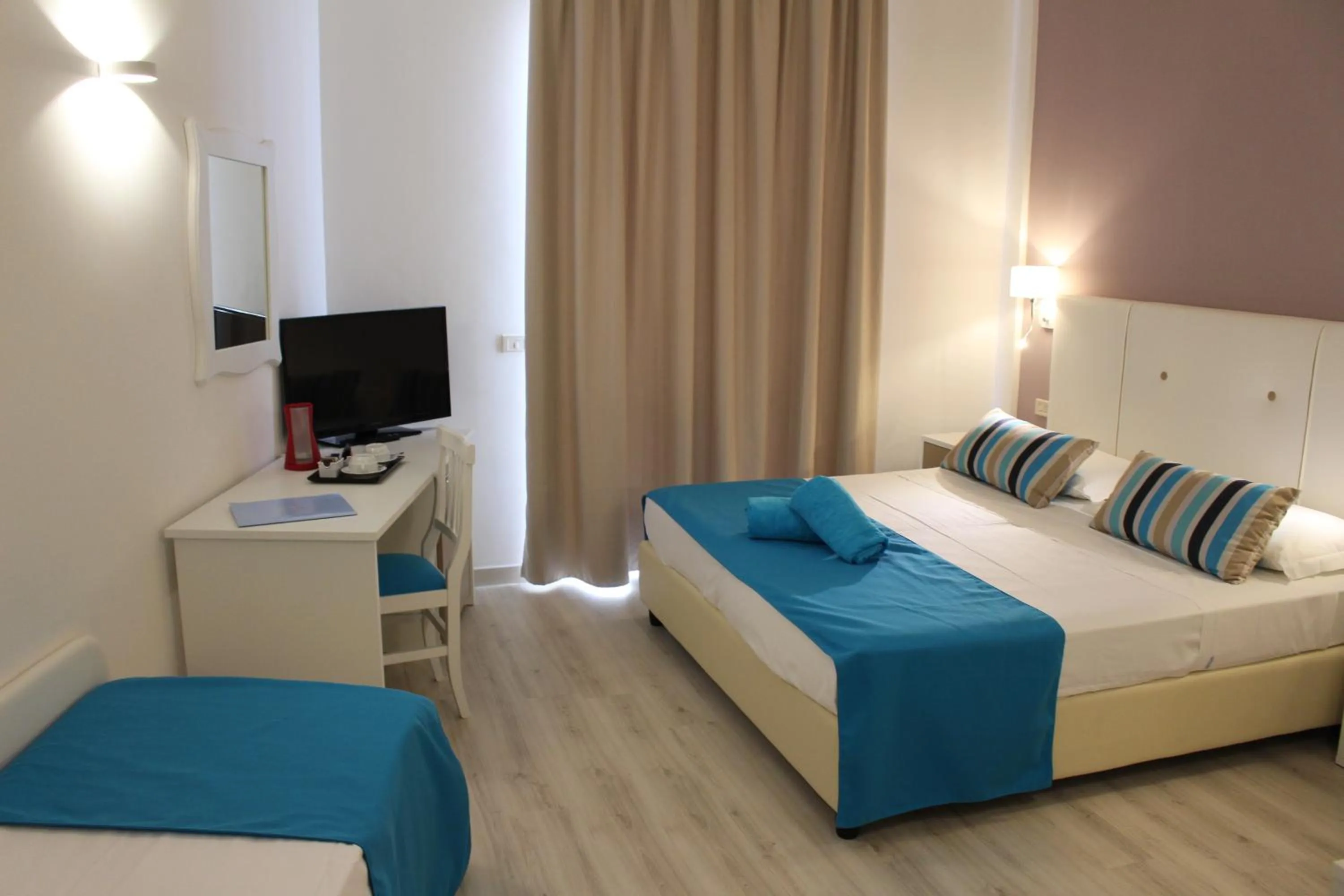 Bedroom, Bed in Nicolaus Prime Il Gabbiano Hotel