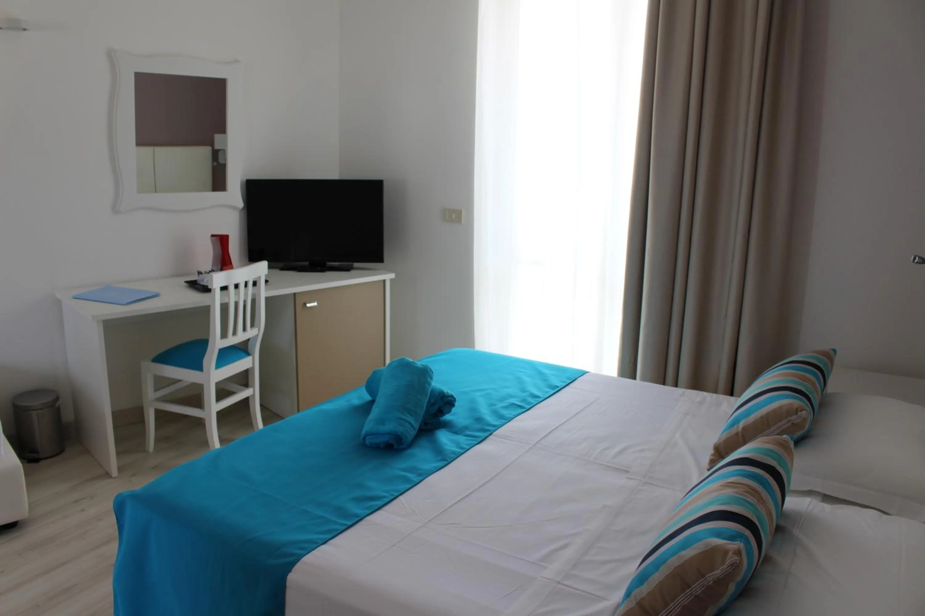 Bedroom, Bed in Nicolaus Prime Il Gabbiano Hotel