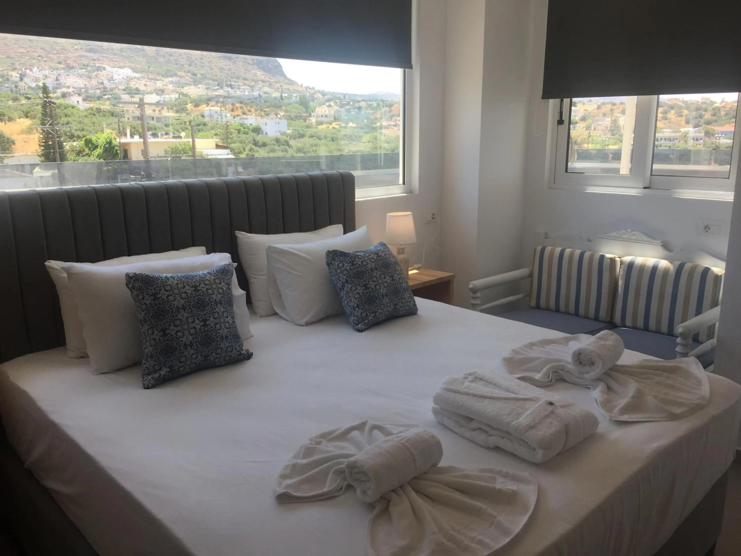 Bed in City Pearl Hotel