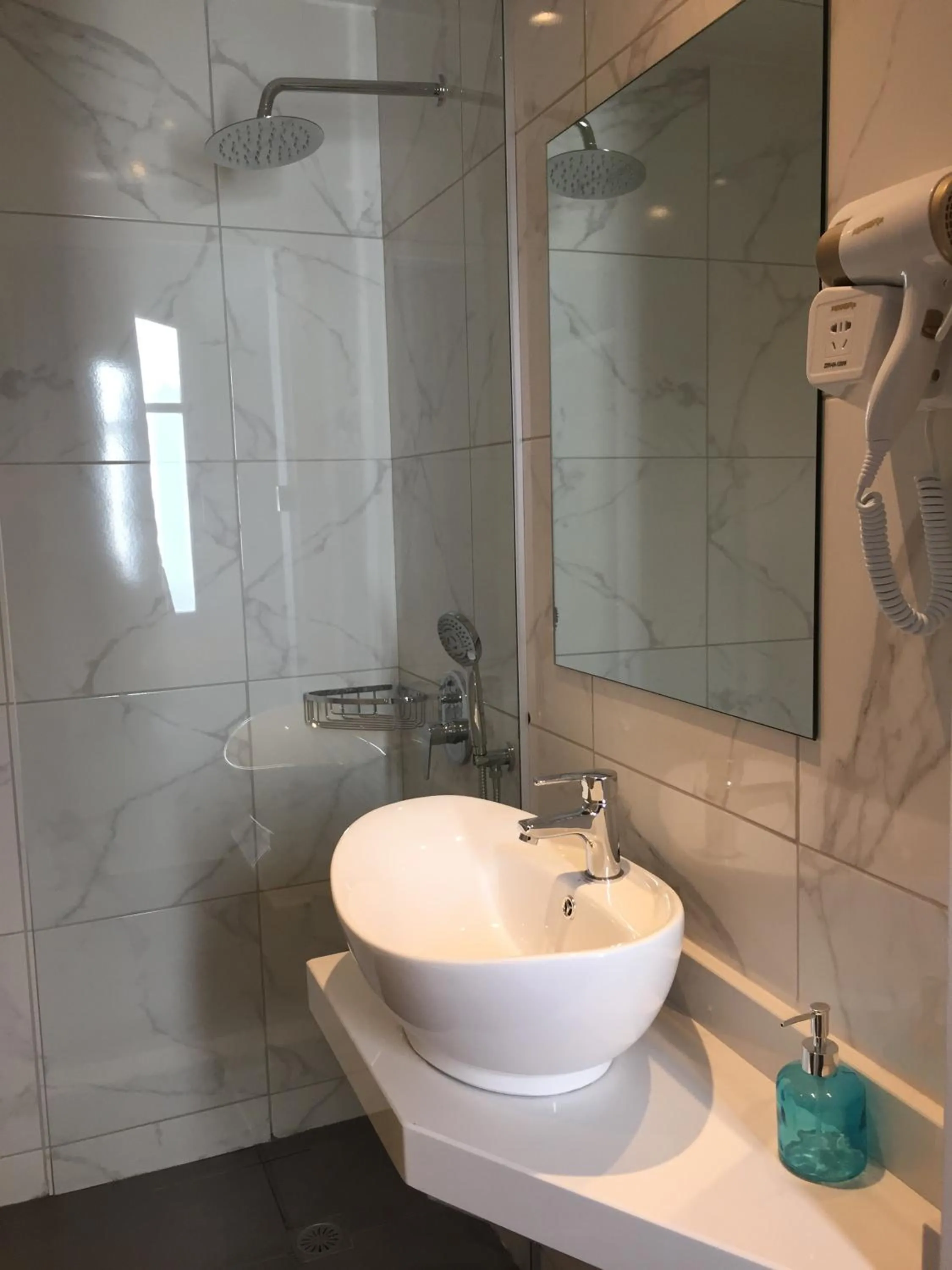 Bathroom in City Pearl Hotel