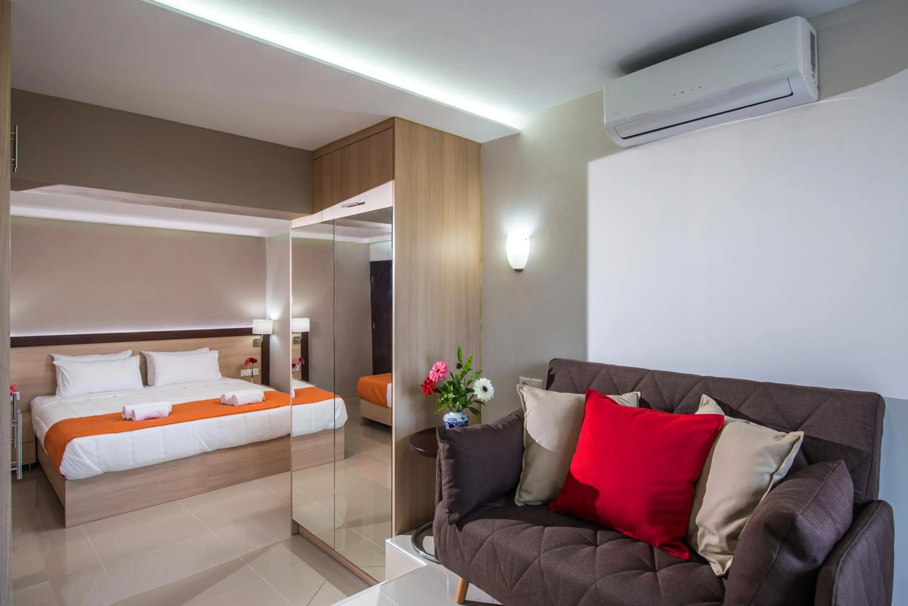 Living room, Bed in Dorian Boutique Hotel-Apartments