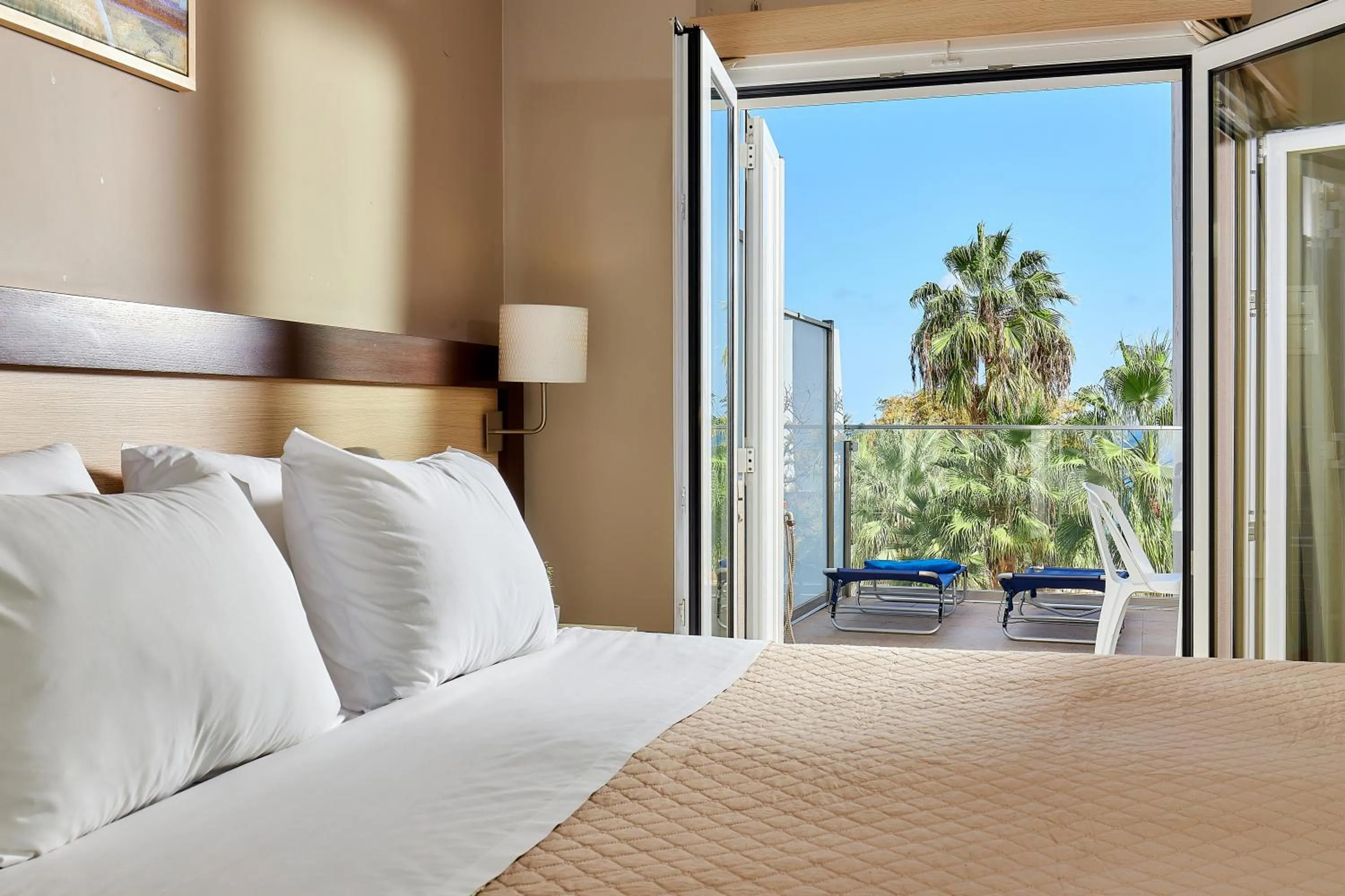 Bed in Dorian Boutique Hotel-Apartments