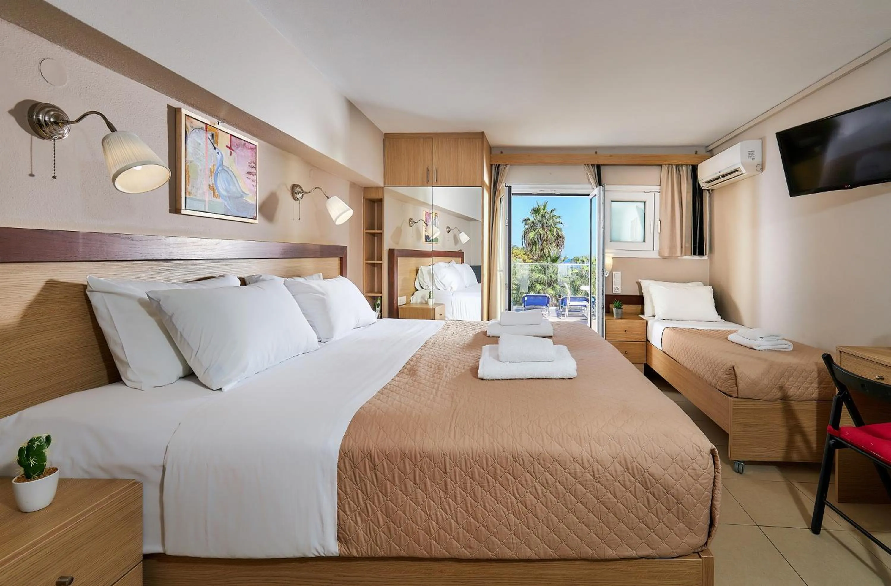 Bed in Dorian Boutique Hotel-Apartments