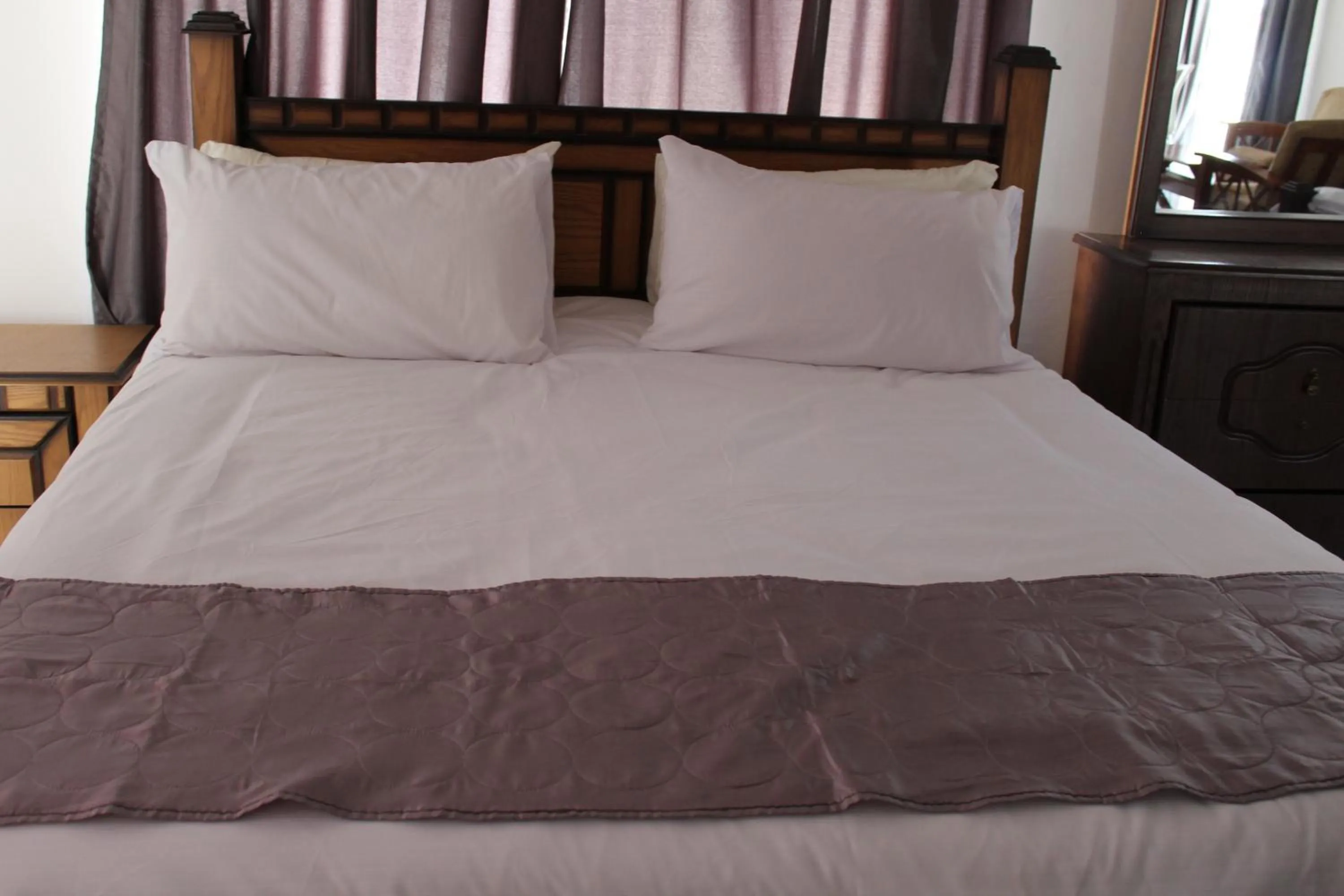 Bedroom, Bed in The Place Apartments