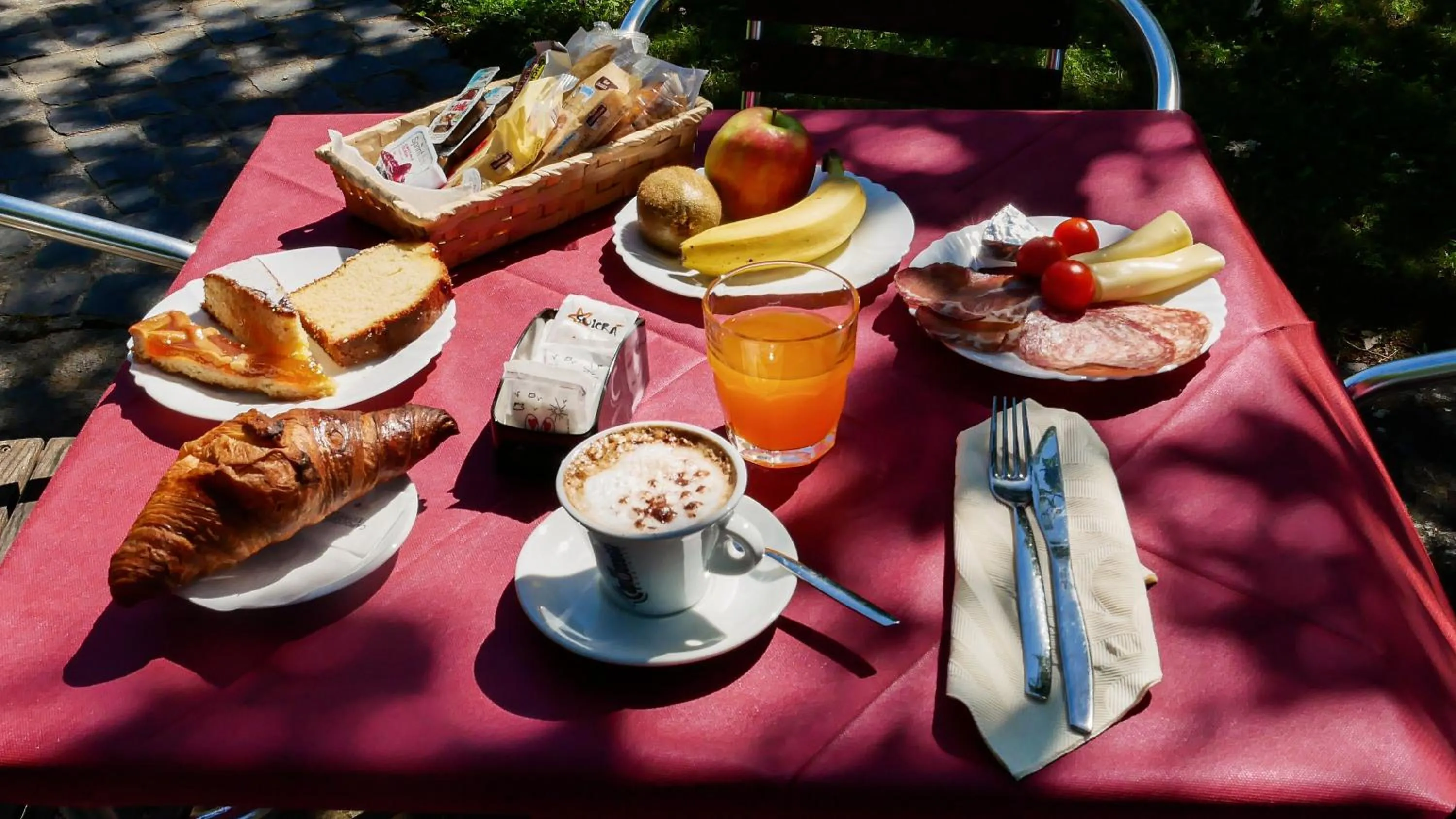 Food and drinks in Villaggio Le Querce