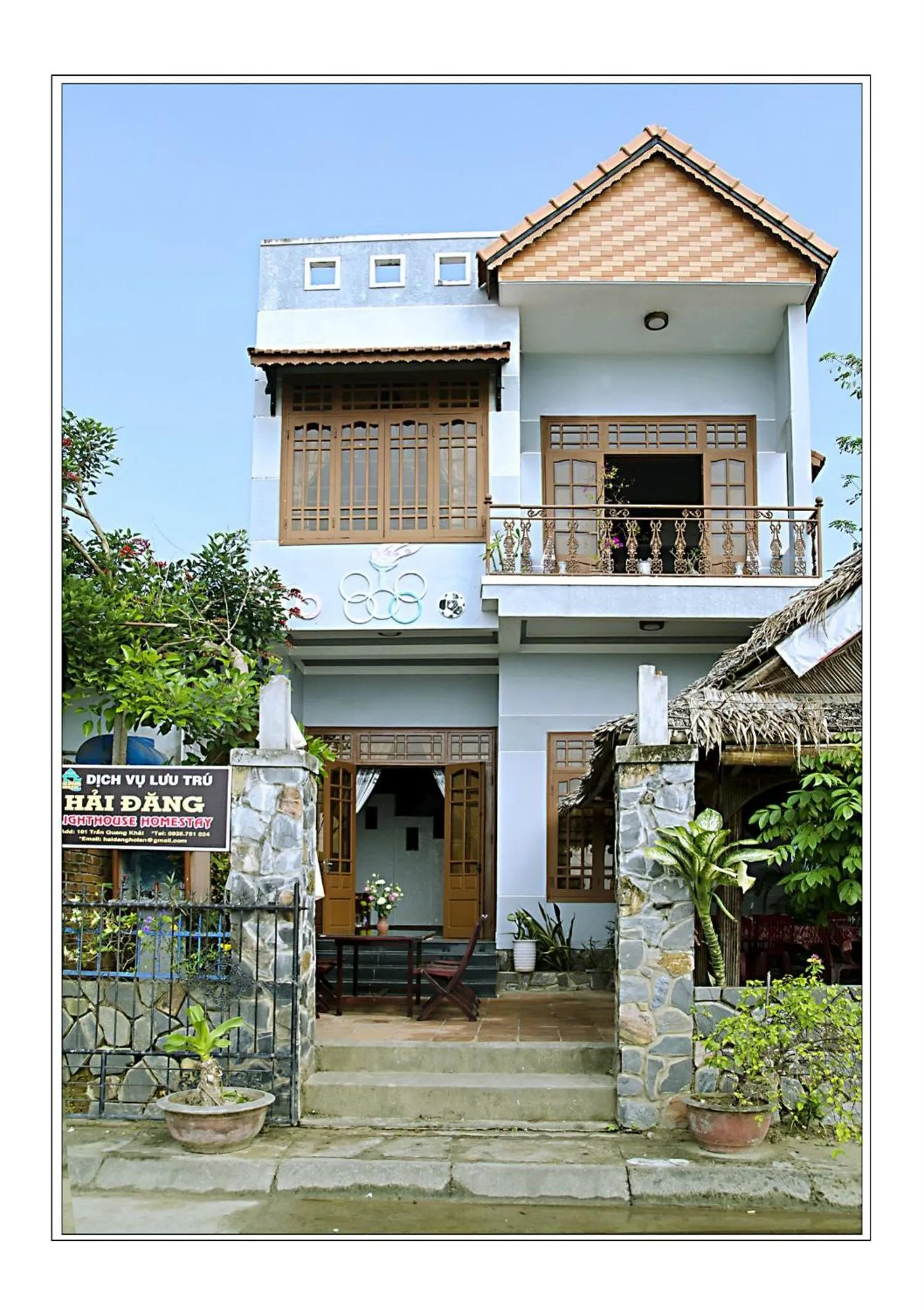 Property building in Hai Dang Homestay