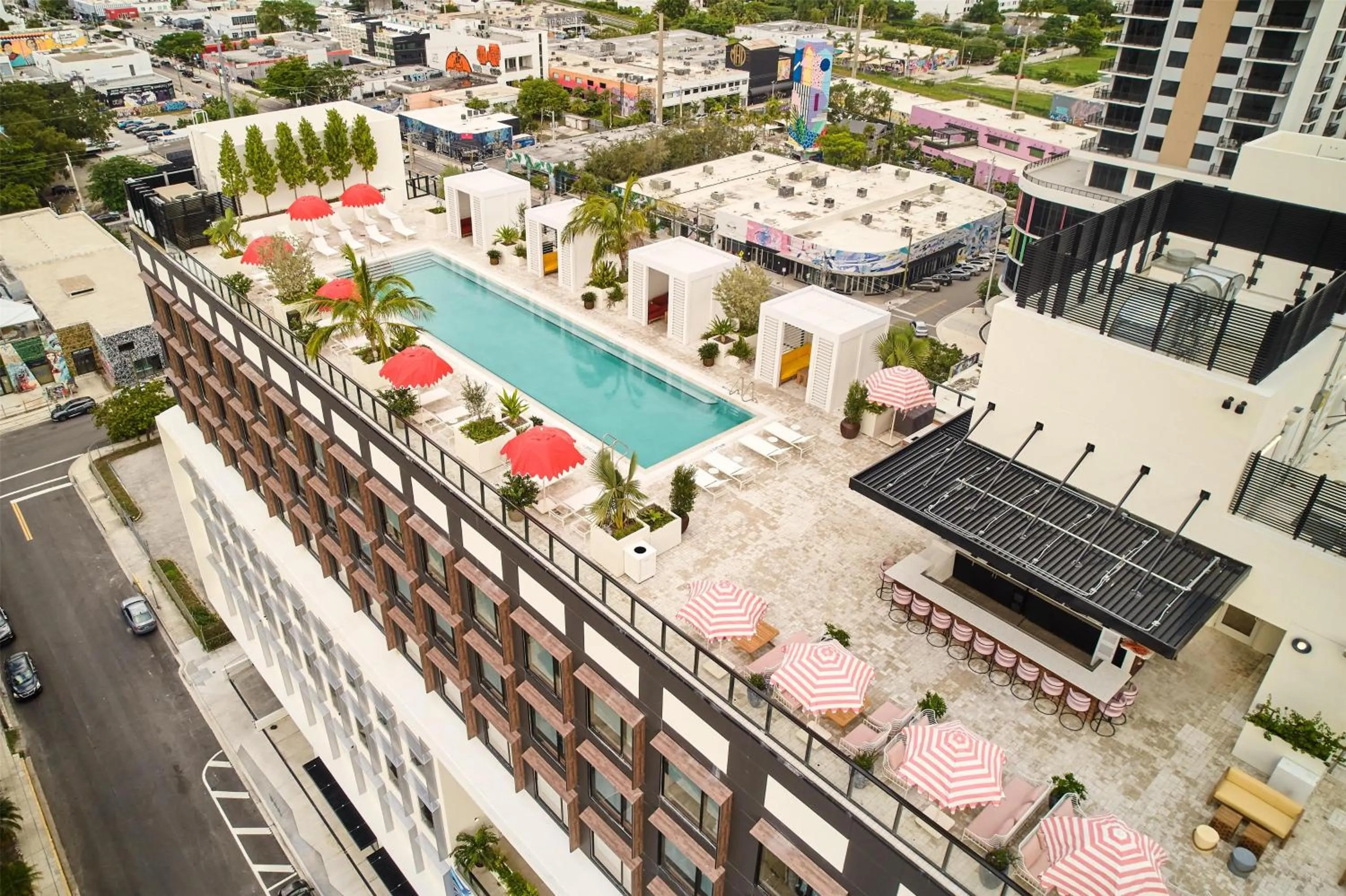 Pool view in Arlo Wynwood Miami