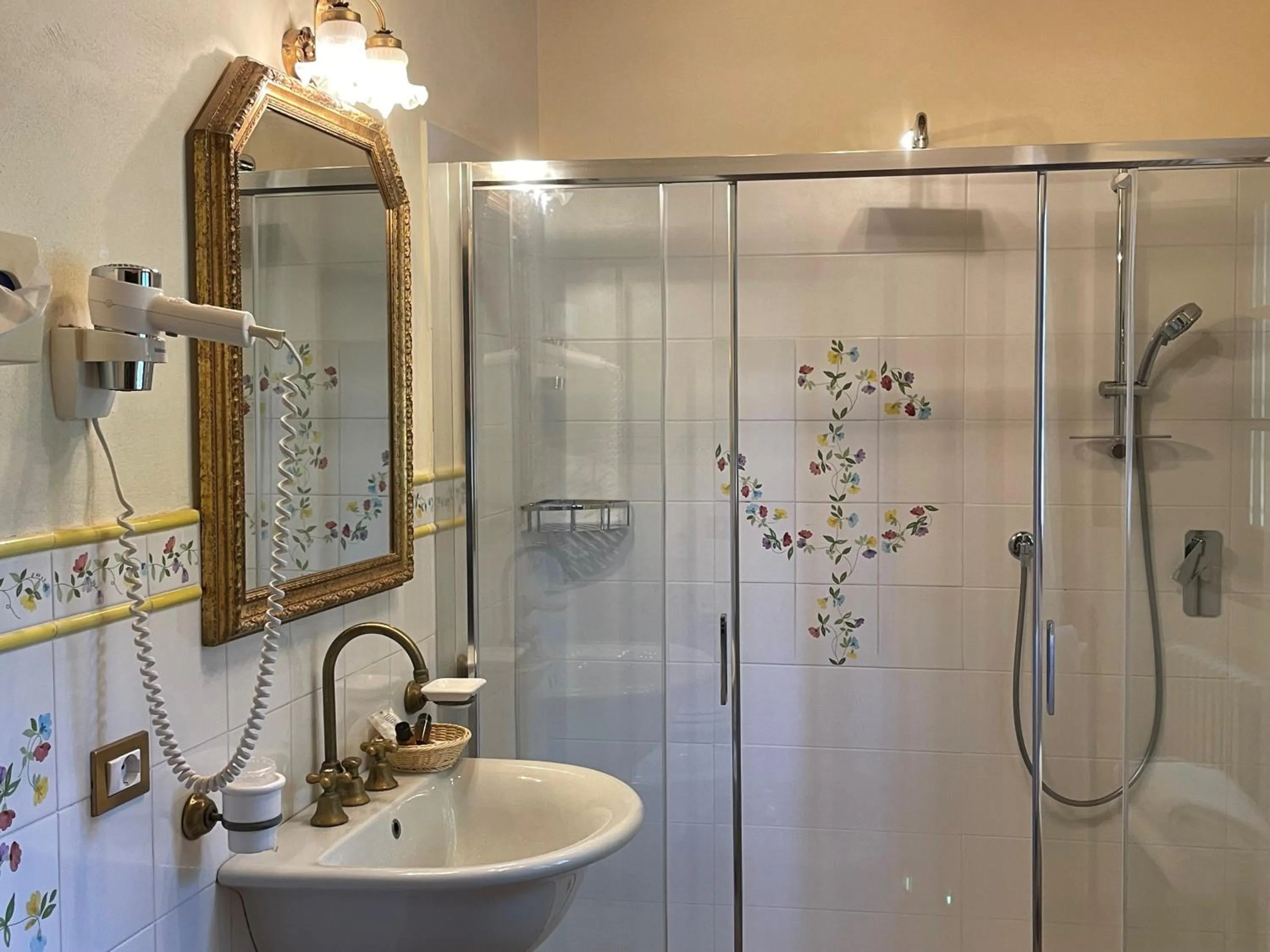 Bathroom in Villa Rigacci