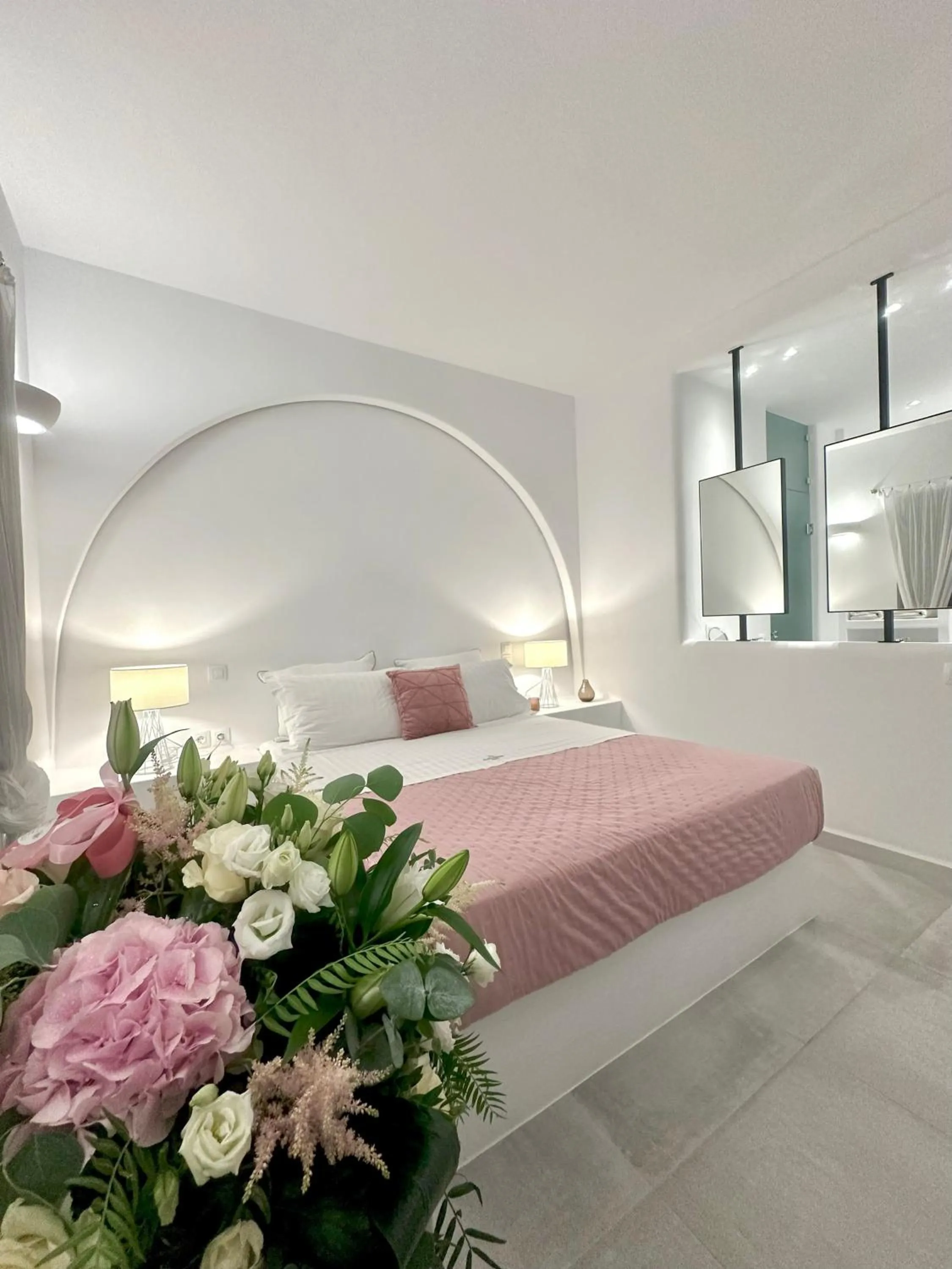 Bed in Alexander Suites