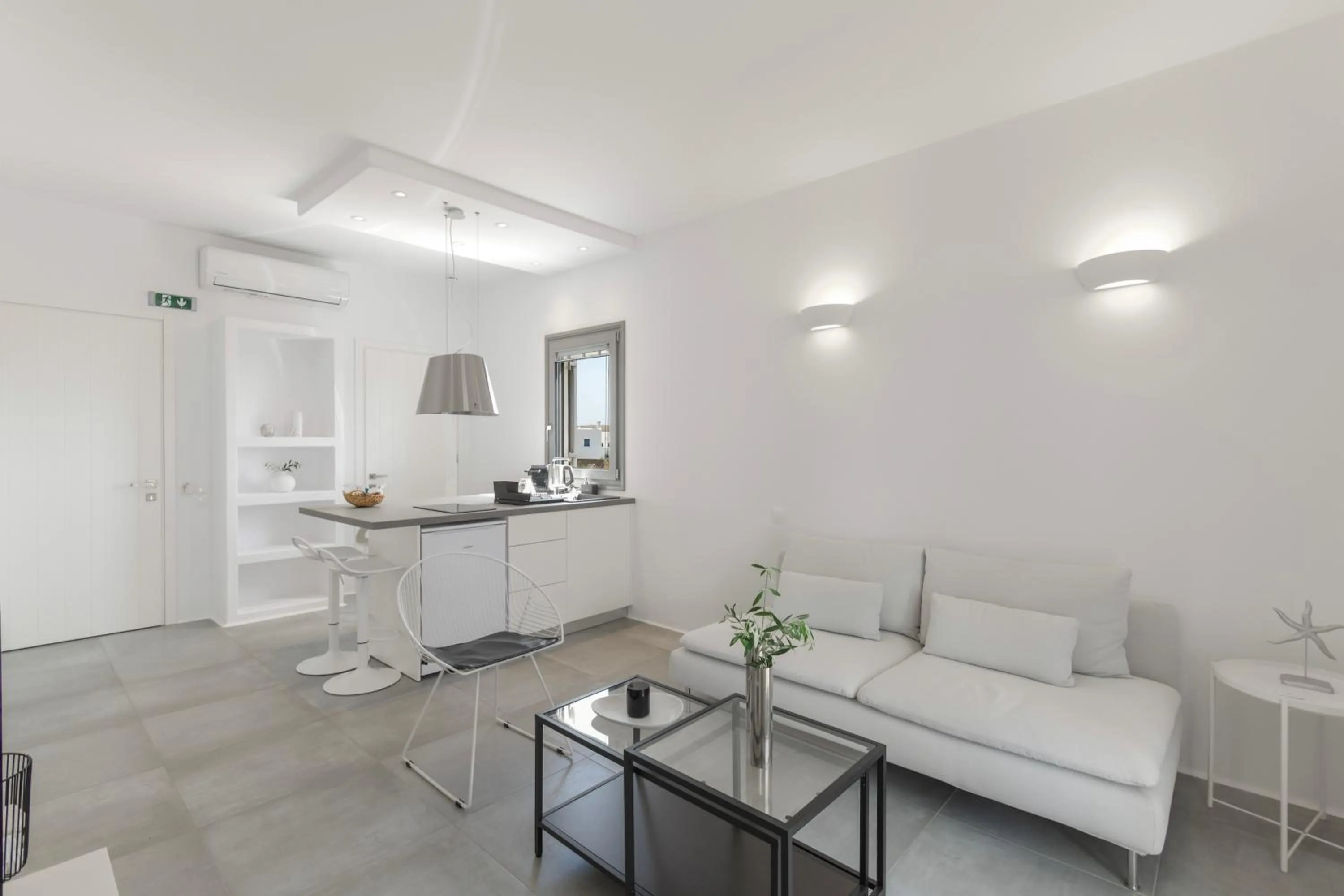 Kitchen or kitchenette in Alexander Suites