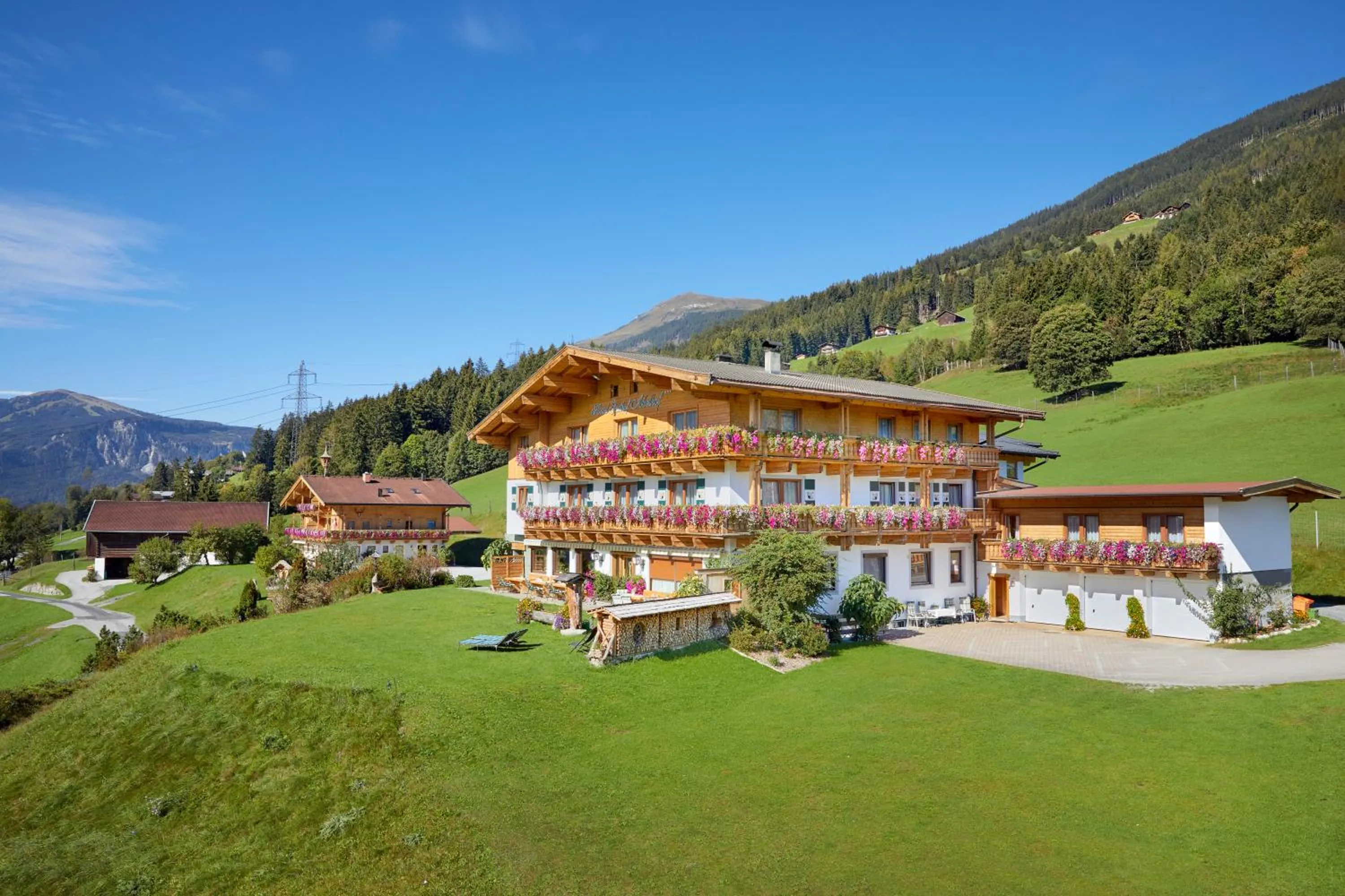 Property building in Hotel Gasthof Abelhof