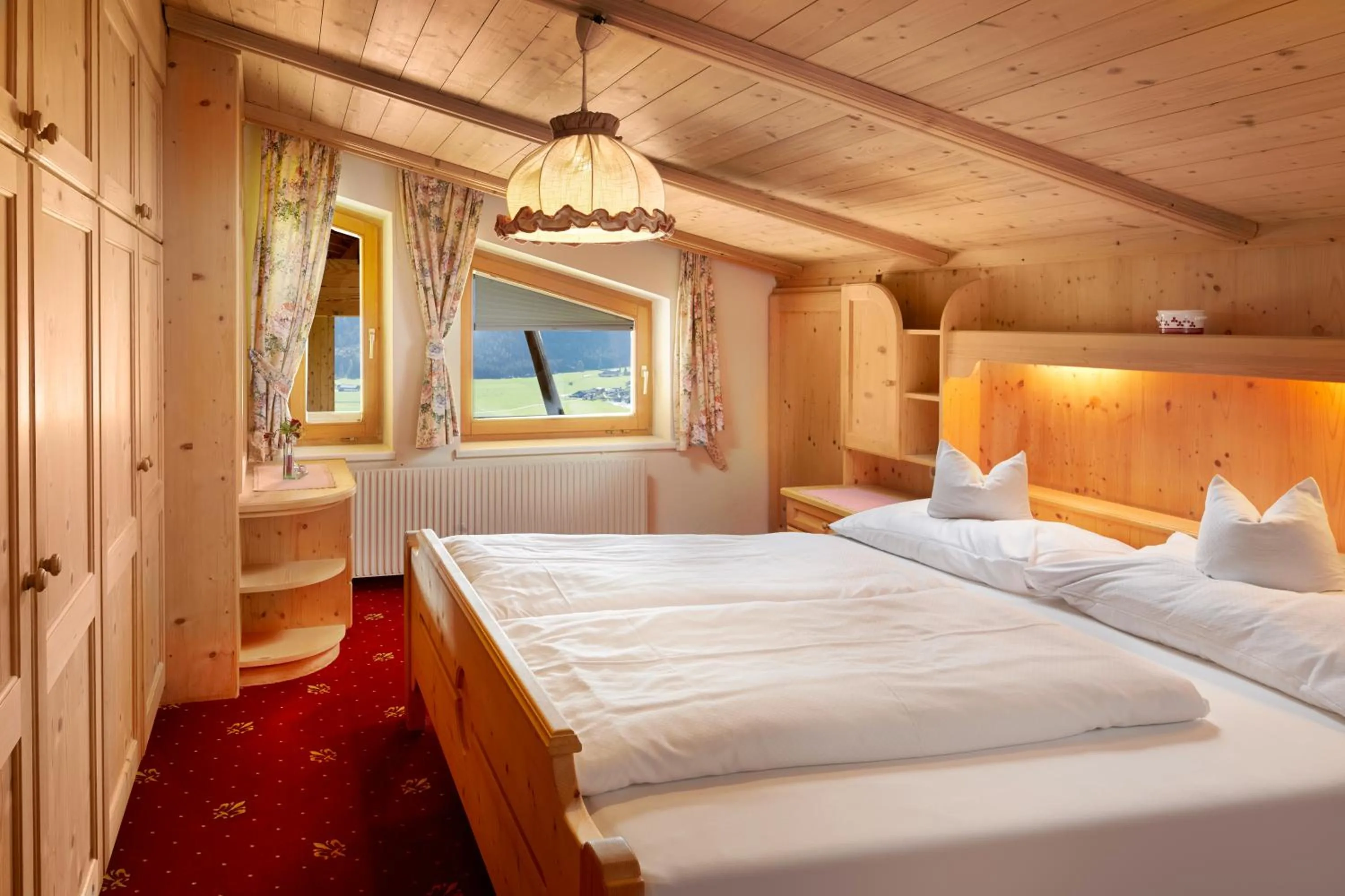 Bedroom, Bed in Hotel Gasthof Abelhof
