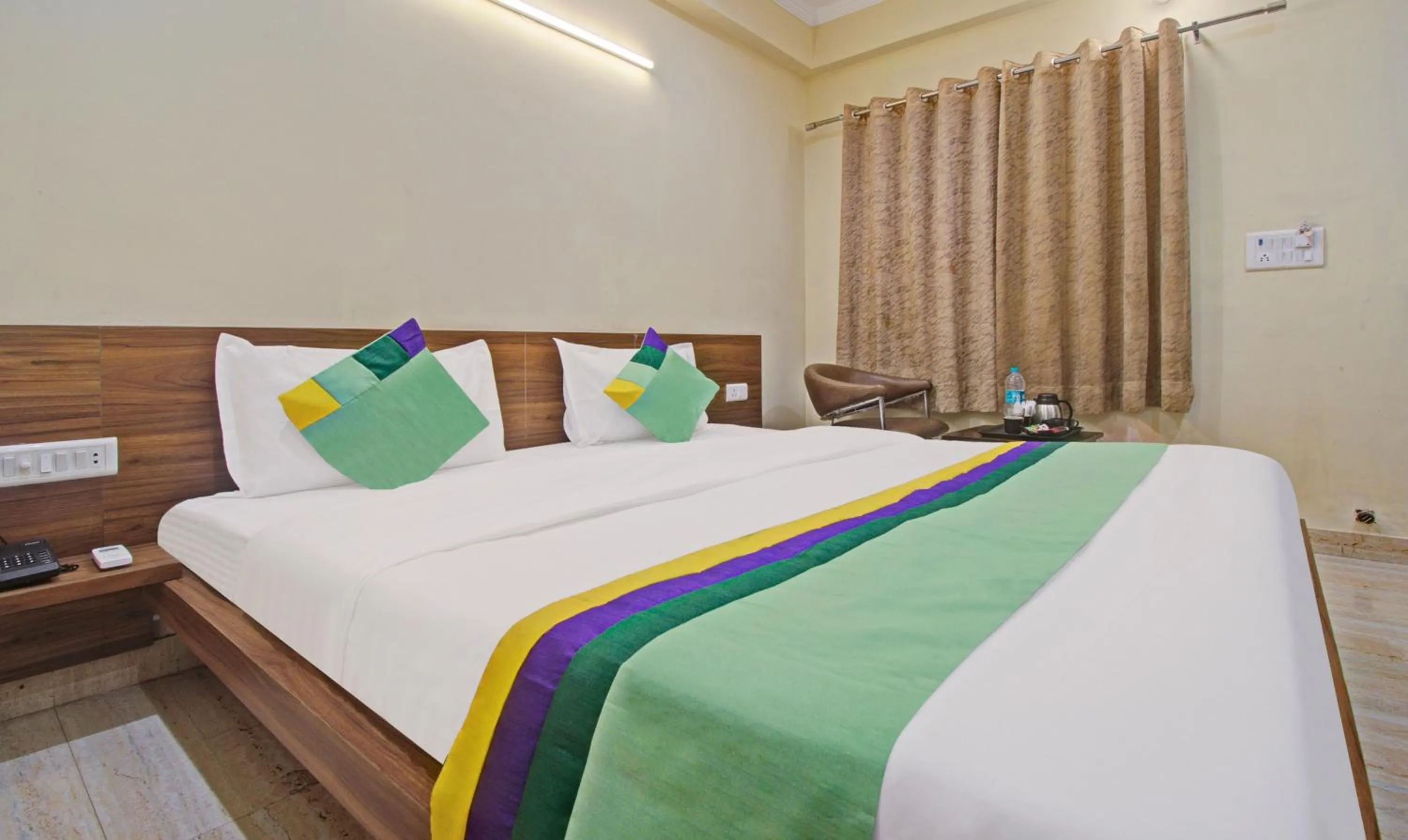 Bedroom, Bed in Hotel Rama Hindustani