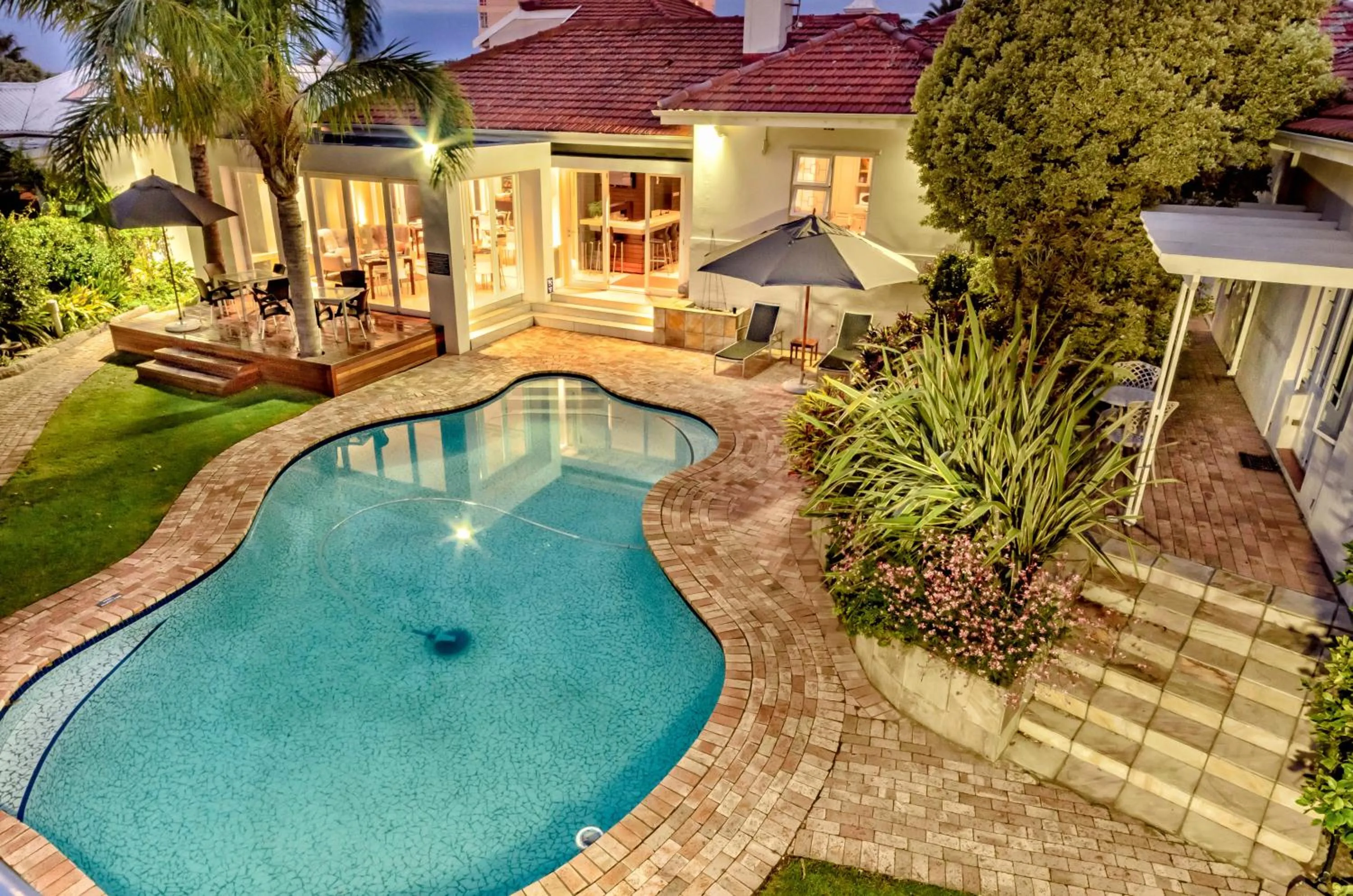 Patio in First Avenue Guesthouse