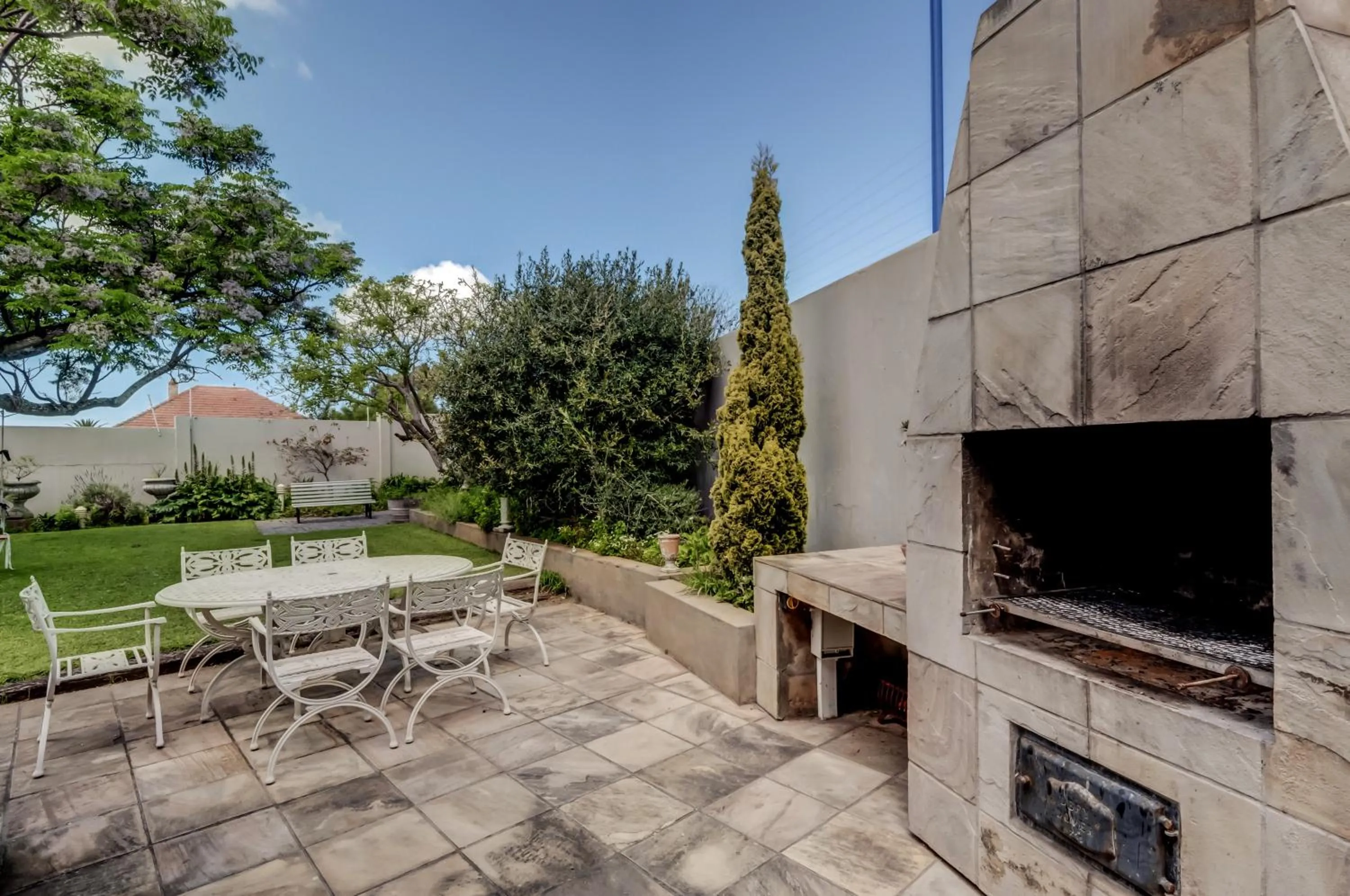 Banquet/Function facilities in First Avenue Guesthouse