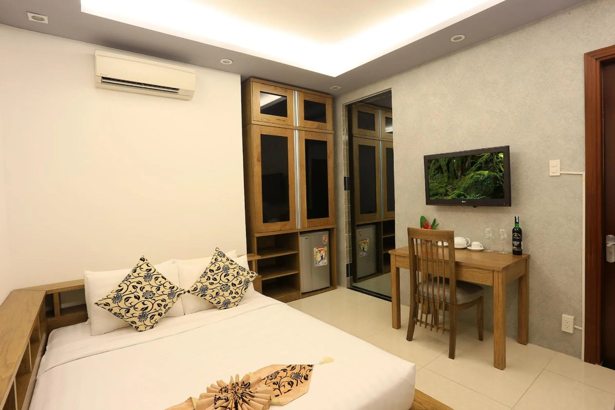 Bed in Valentine Hotel