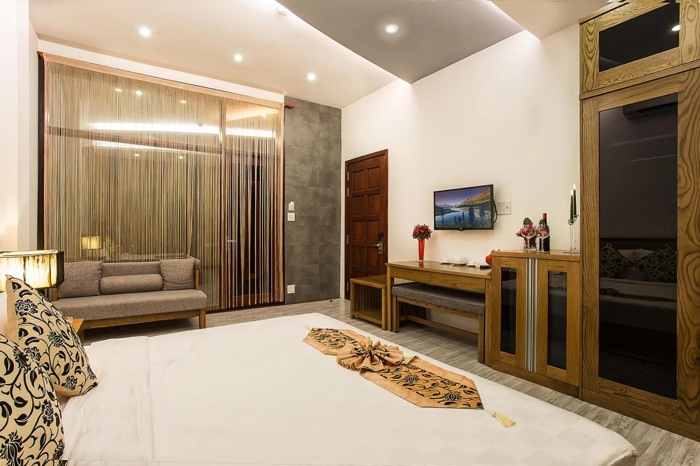 Bed in Valentine Hotel