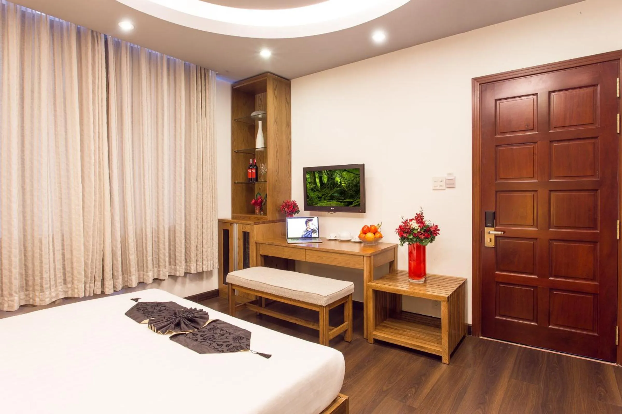 Bed in Valentine Hotel