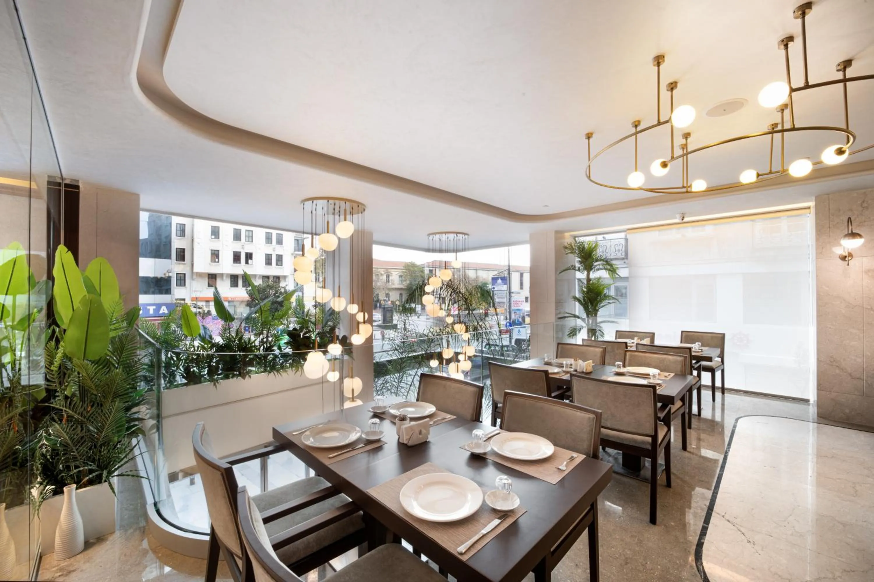 Restaurant/places to eat in Bentley Hotel Bosphorus - Special Class