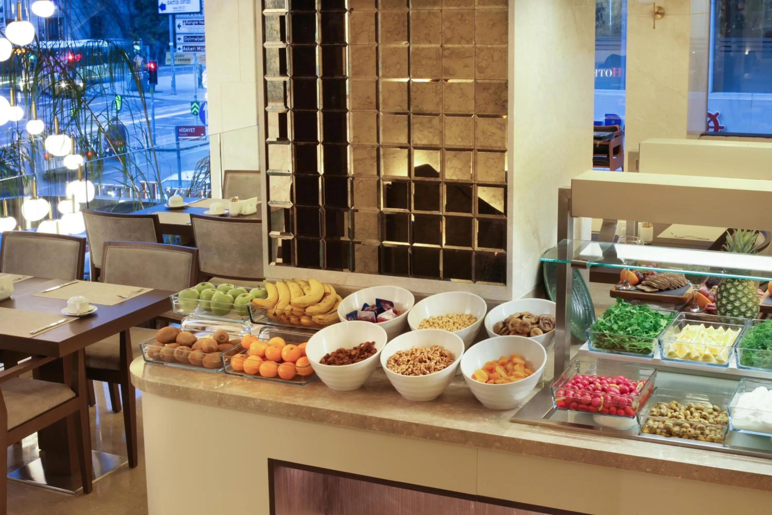 Restaurant/places to eat in Bentley Hotel Bosphorus - Special Class