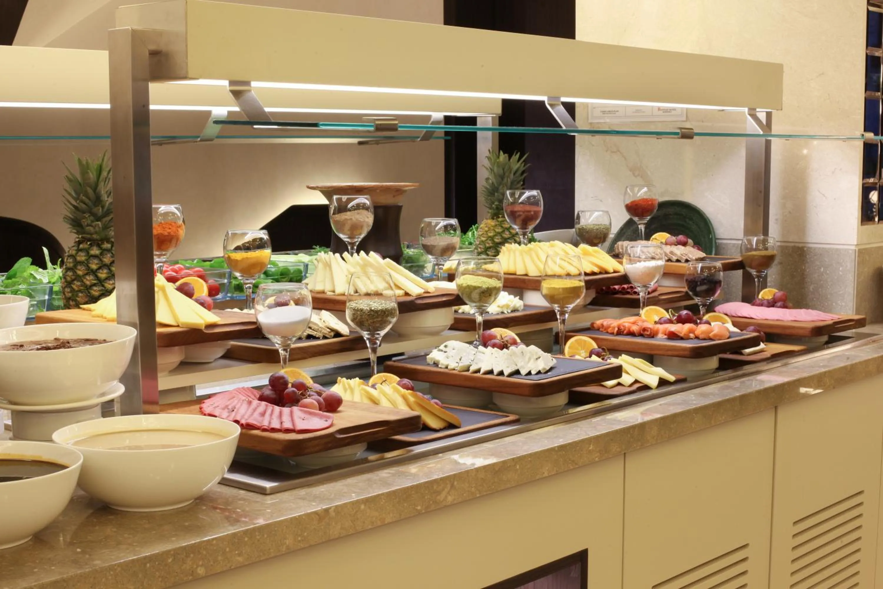 Buffet breakfast in Bentley Hotel Bosphorus - Special Class