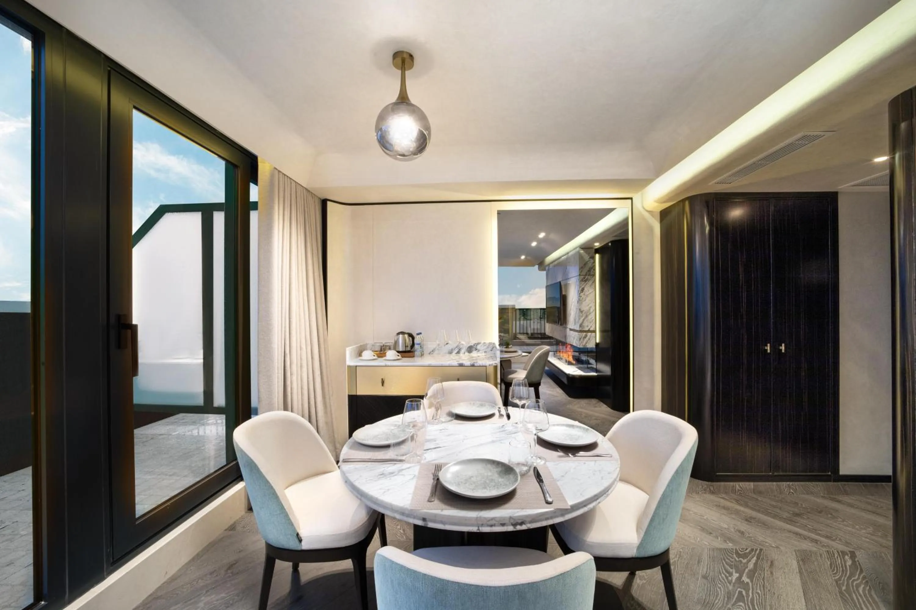 Photo of the whole room in Bentley Hotel Bosphorus - Special Class