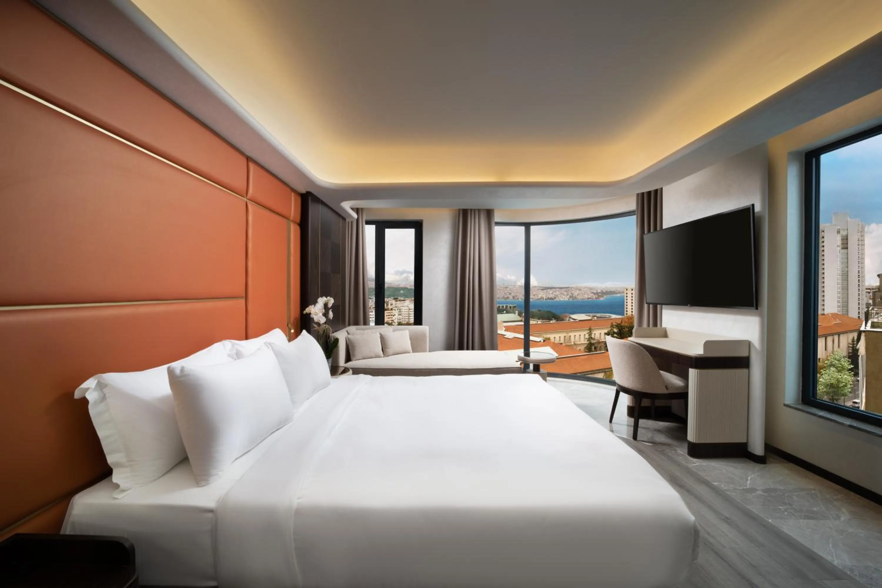 Photo of the whole room, Bed in Bentley Hotel Bosphorus - Special Class