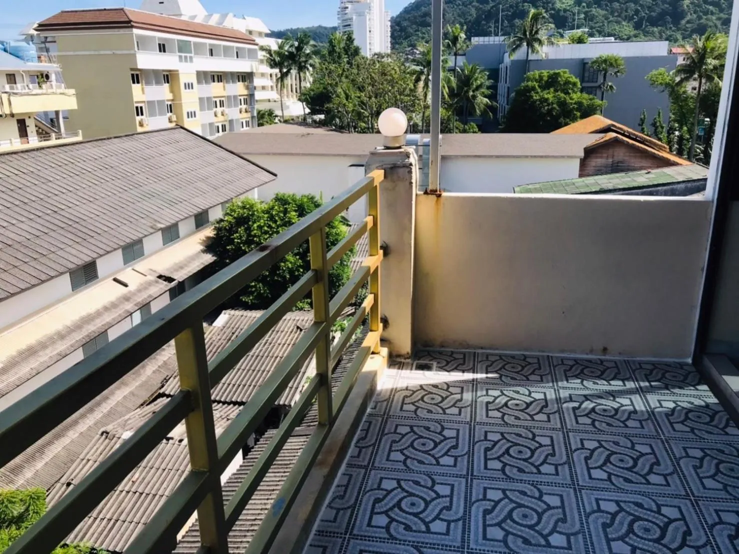 Balcony/Terrace in Happy Holidays Patong