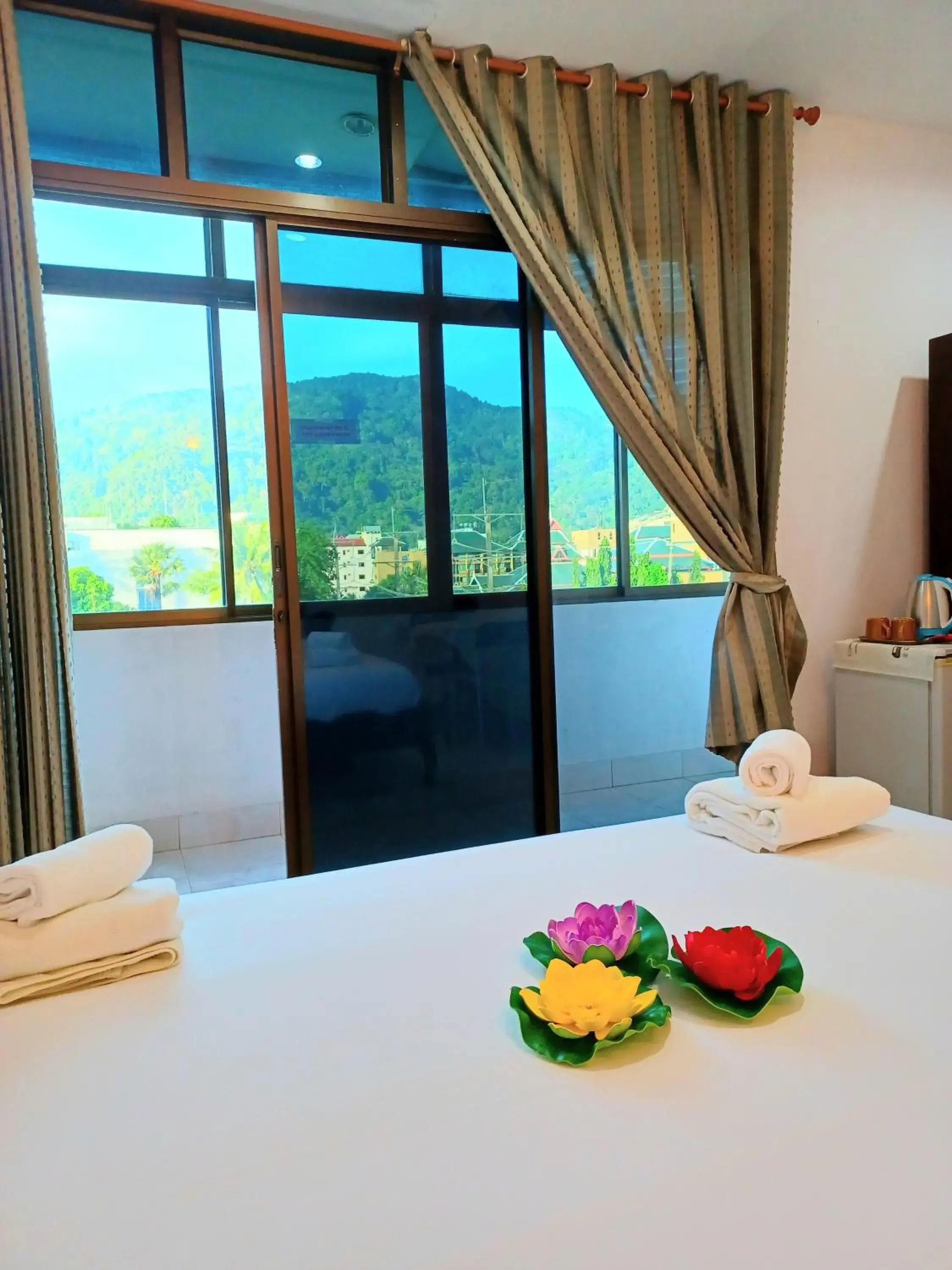 Happy Holidays Hotel Happy Holidays Hotel