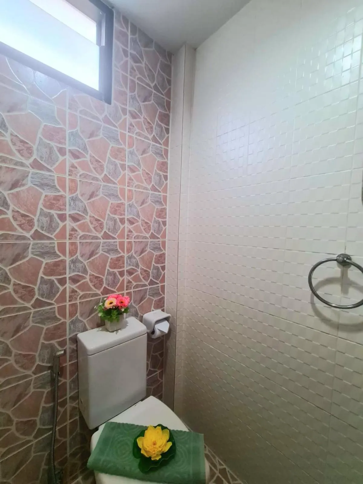 Bathroom in Happy Holidays Patong