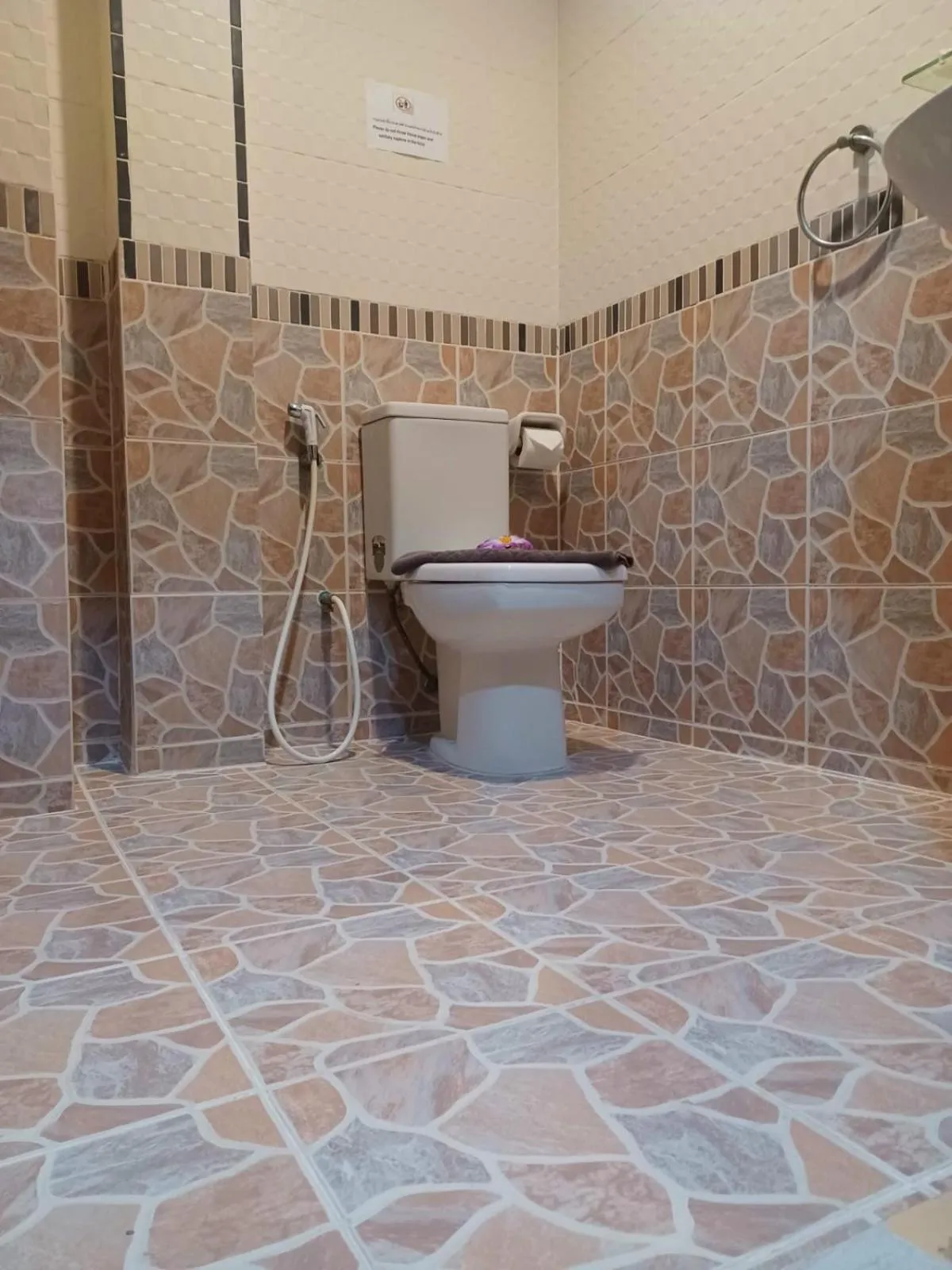 Bathroom in Happy Holidays Patong