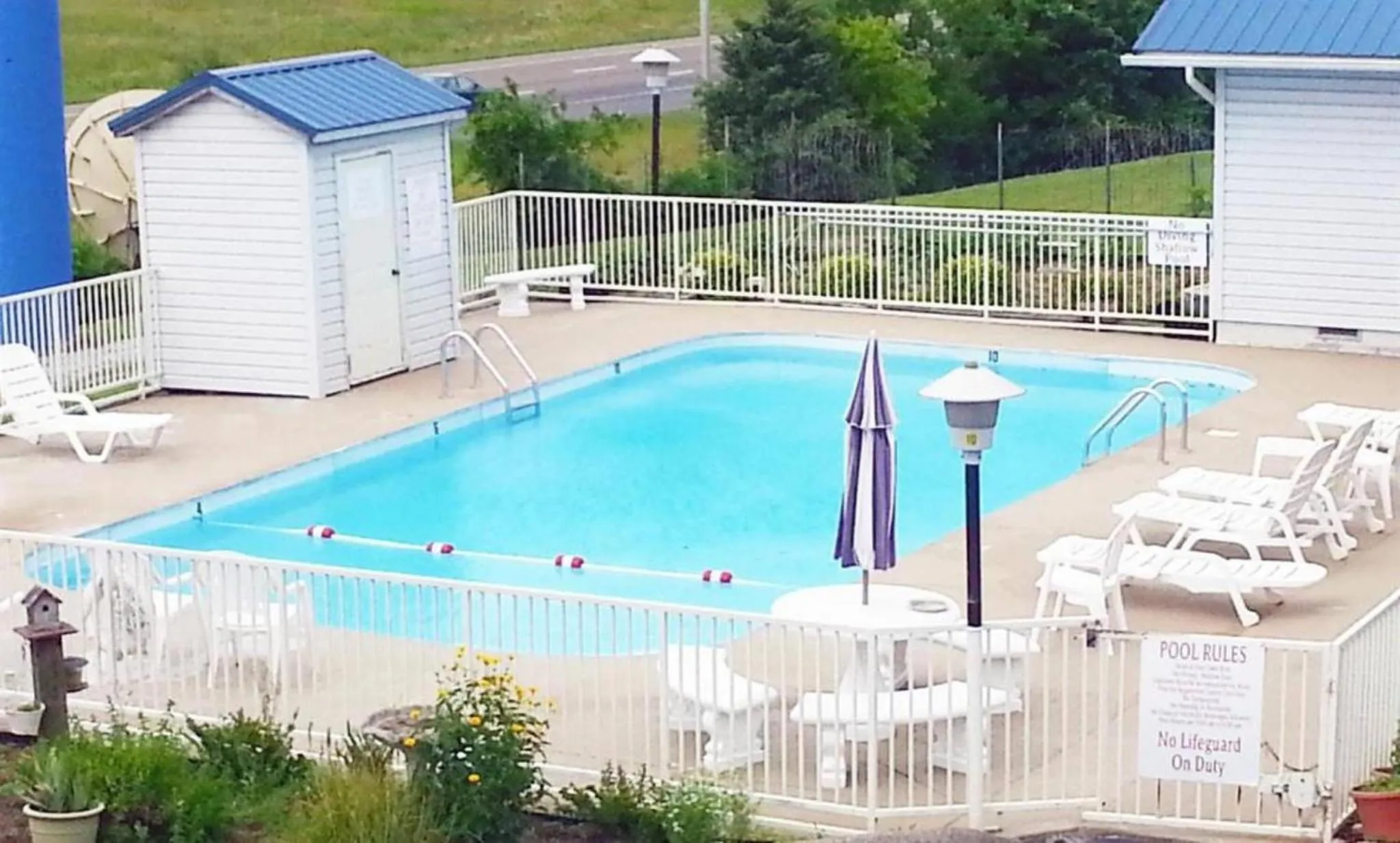 Pool view in Smokies Inn - New Linens & Ultrafast WIFI - Friendliest Hospitality Guaranteed!