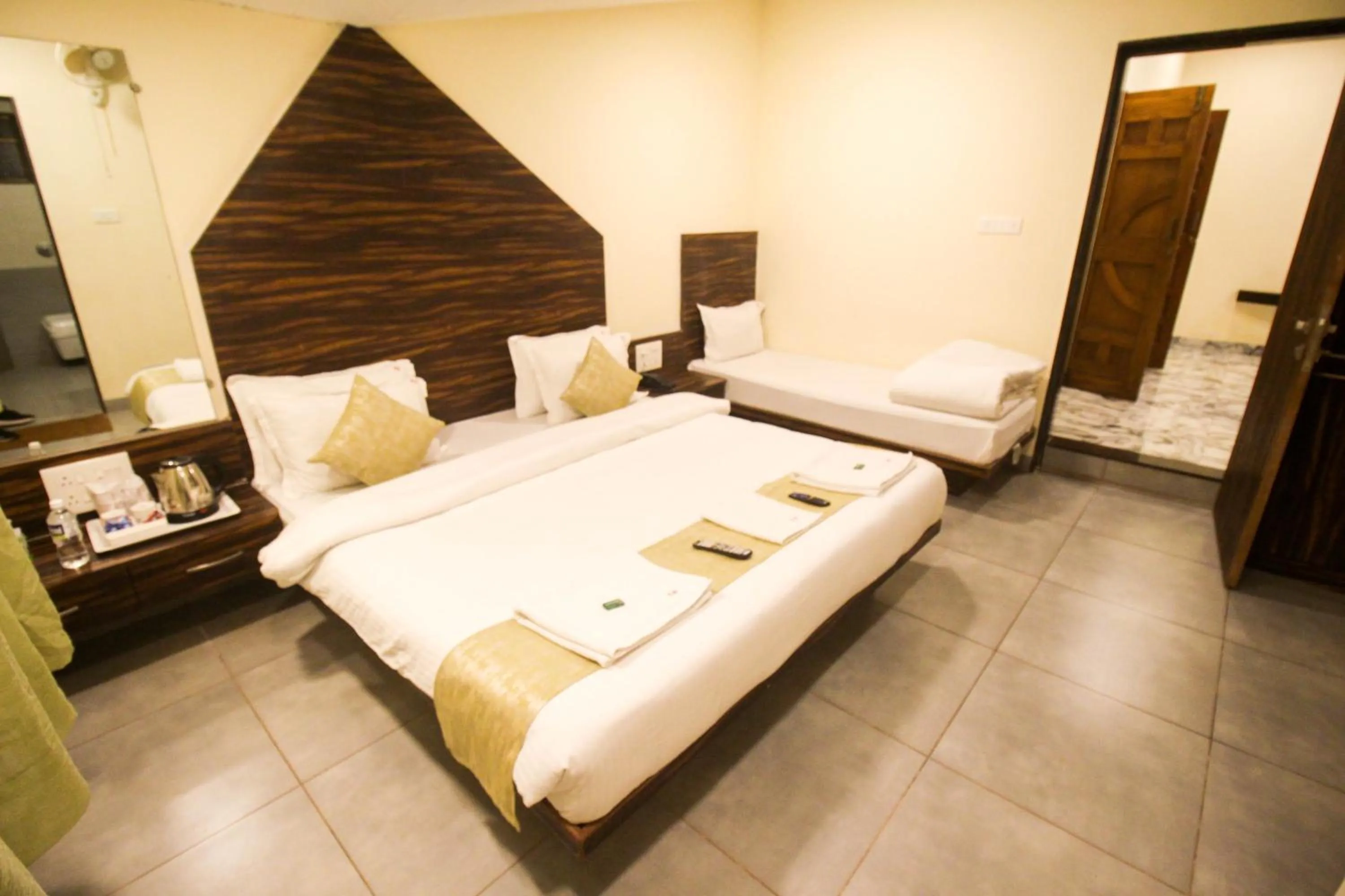 Bedroom, Bed in SHARDUL HERITAGE THE RESORT