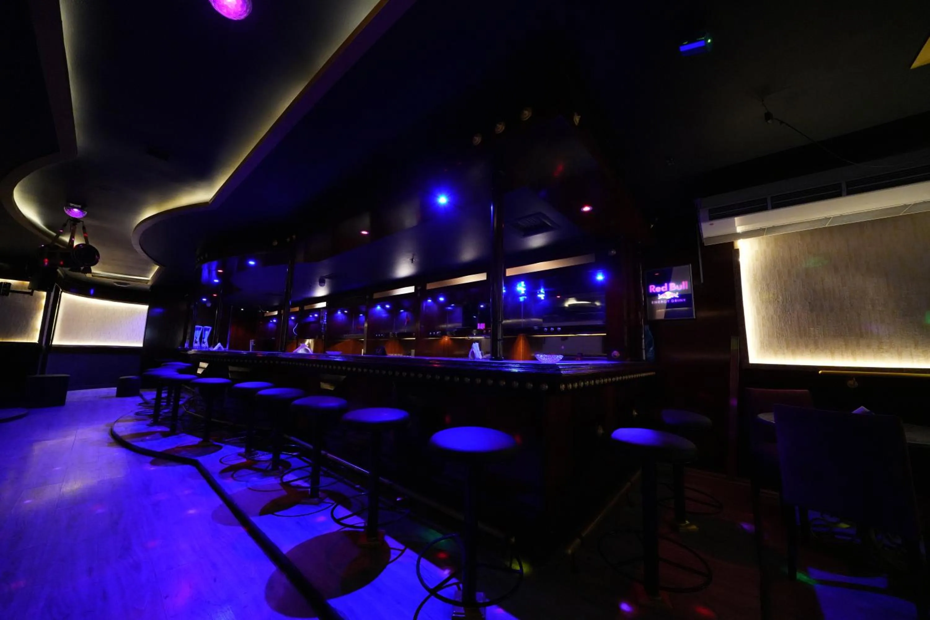 Lounge or bar in Nine Hotel