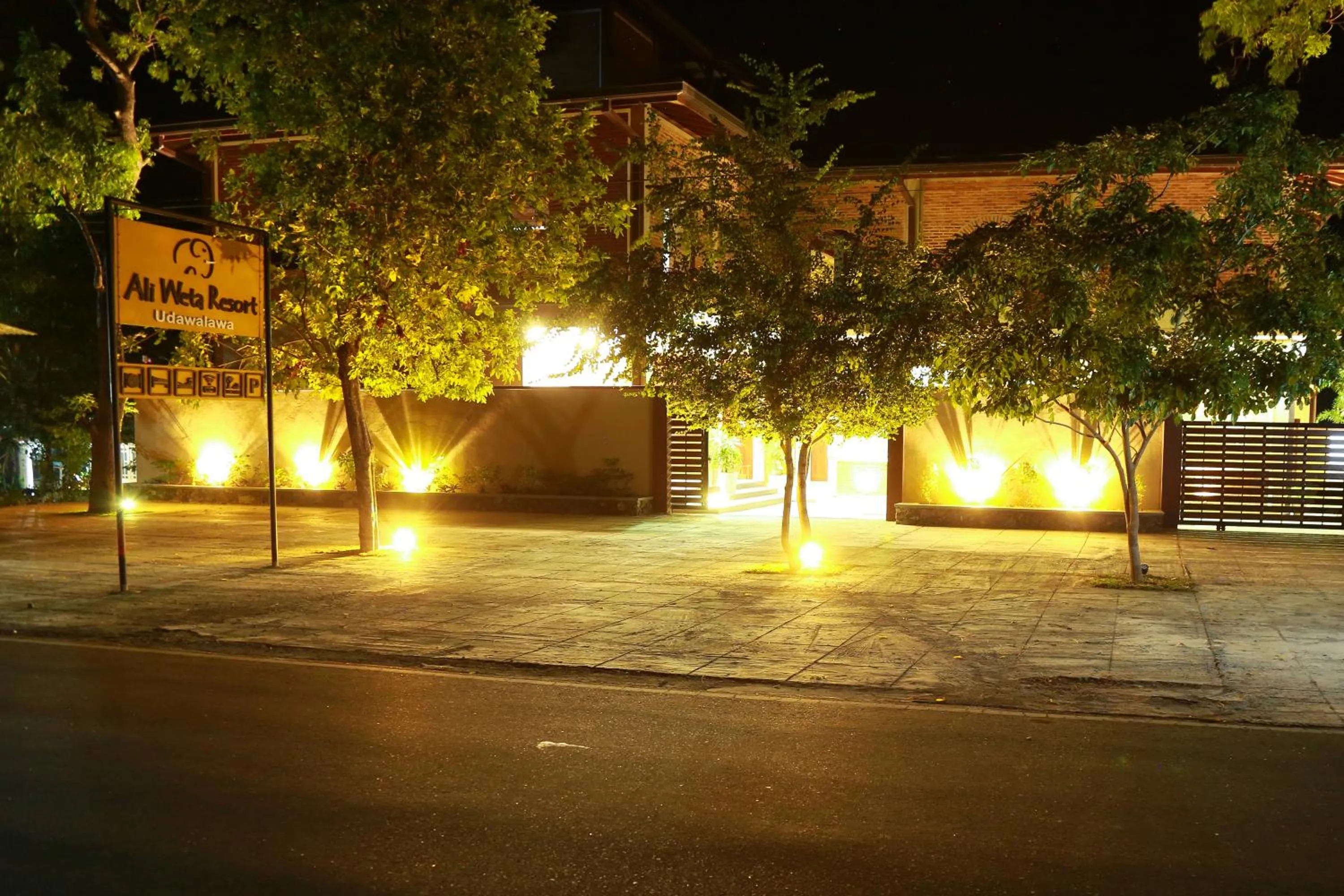 Property building in Ali Weta Safari Resort