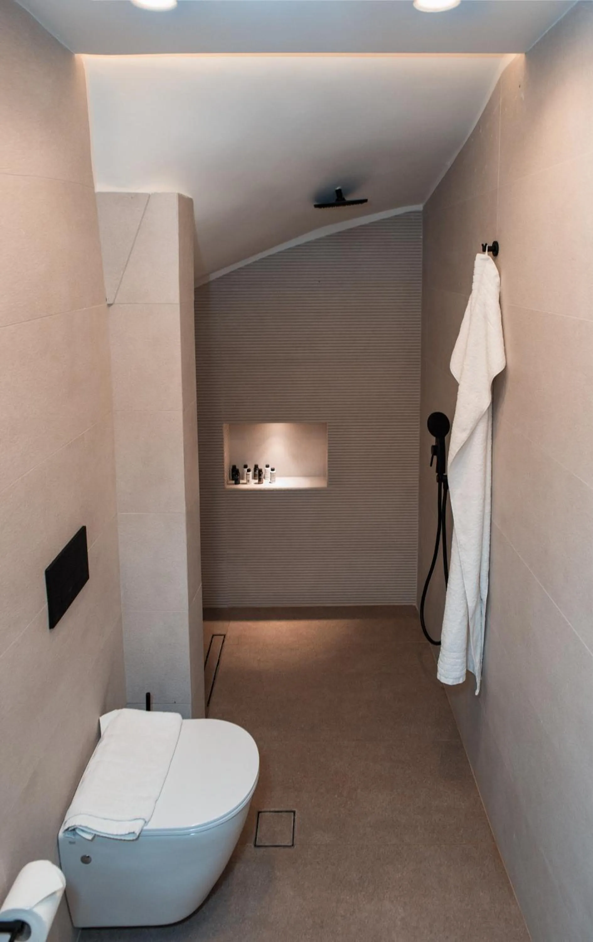 Bathroom in North Wind Luxury Suites