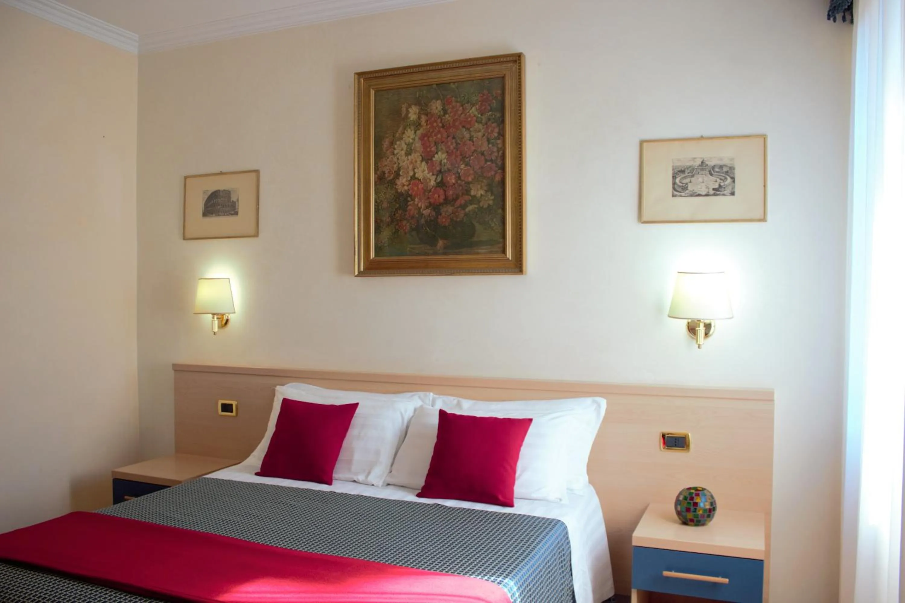 Photo of the whole room, Bed in Città Eterna Guest House