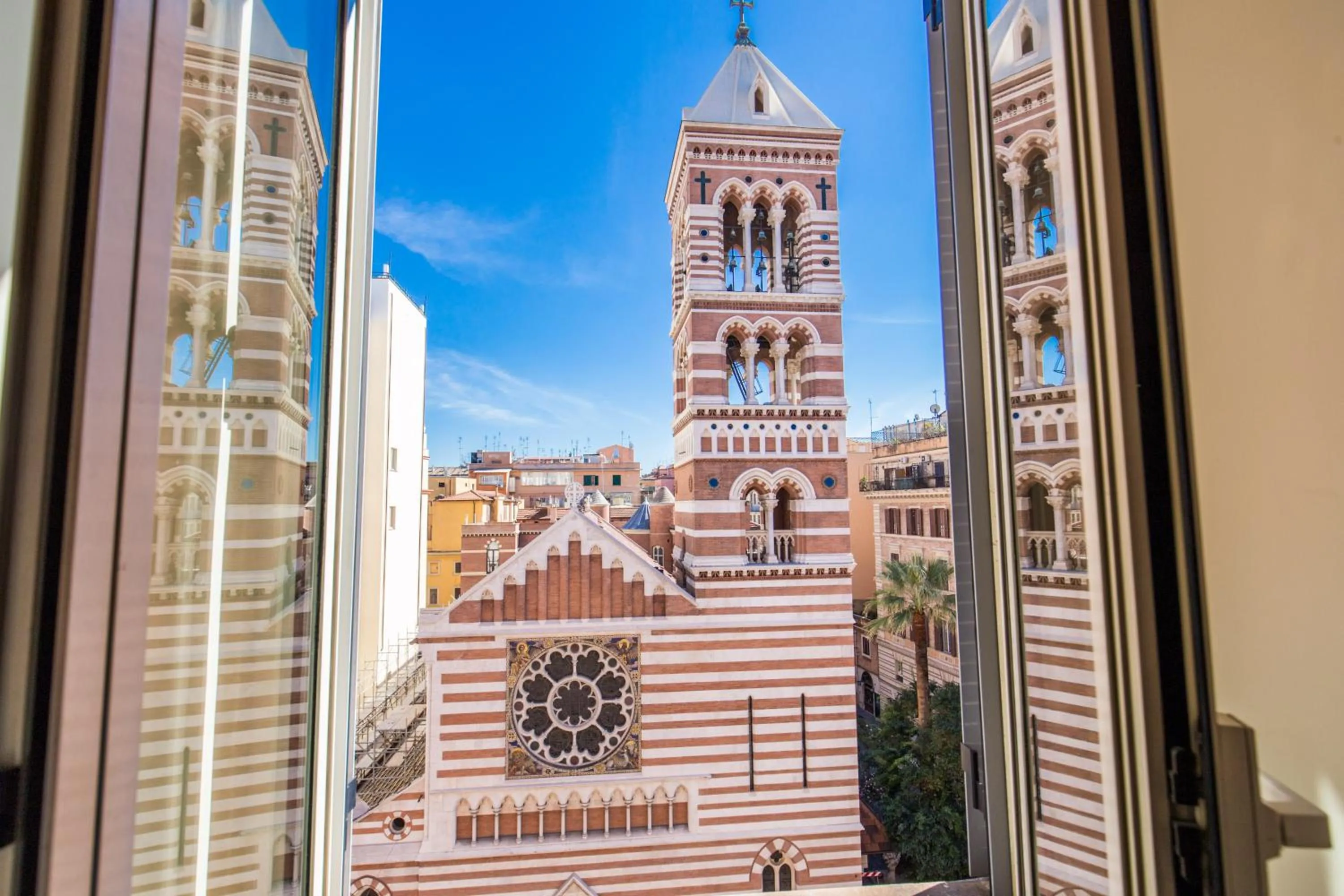 City view in Hotel Everest Inn Rome