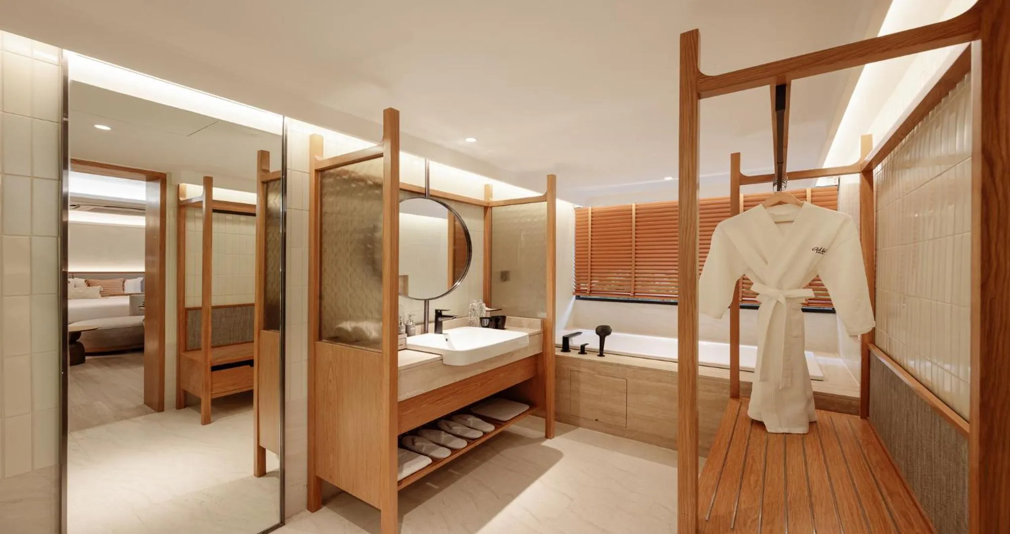 Bathroom, Bed in Ad Lib Hotel Bangkok