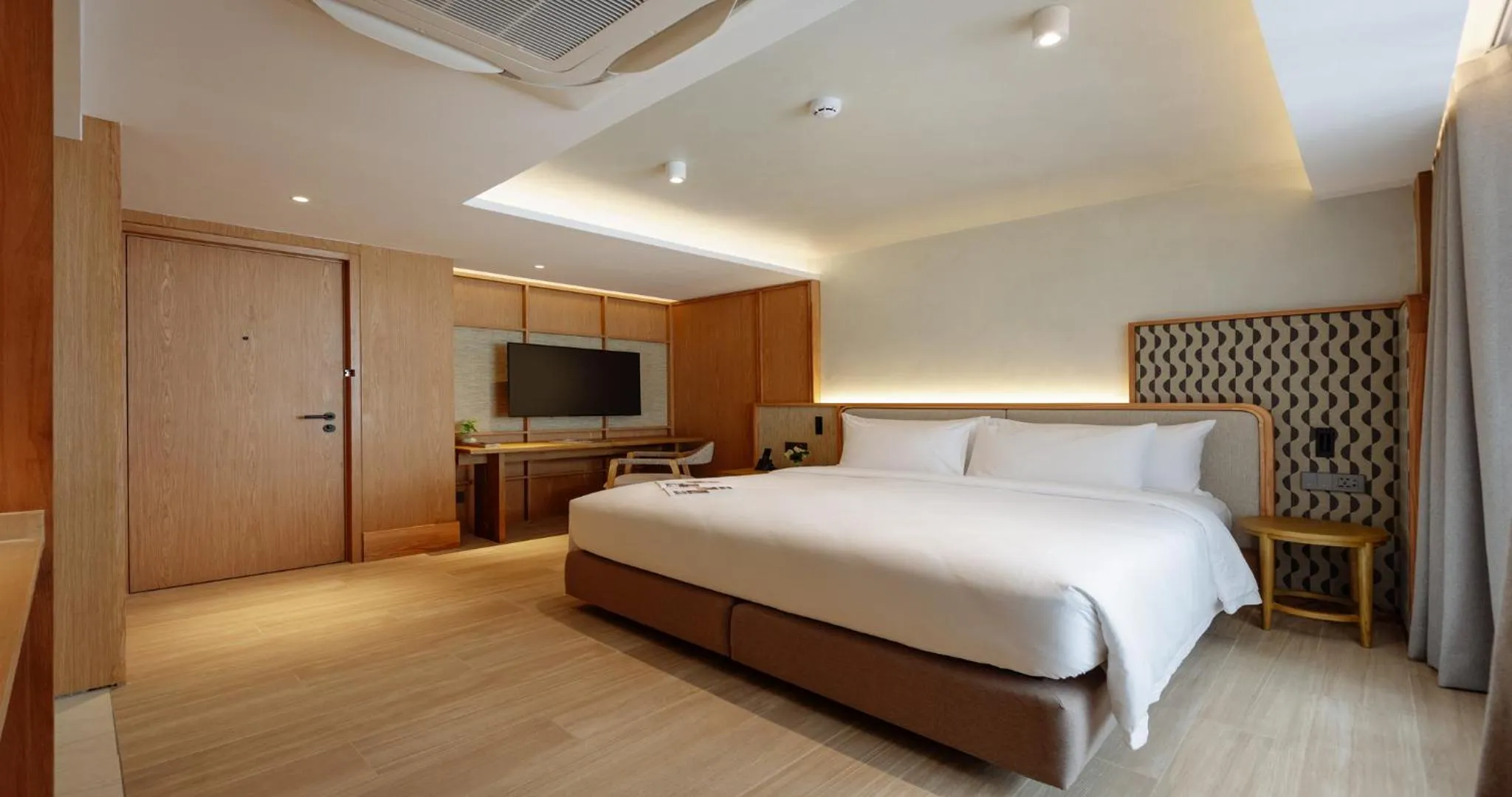 Bedroom, Bed in Ad Lib Hotel Bangkok