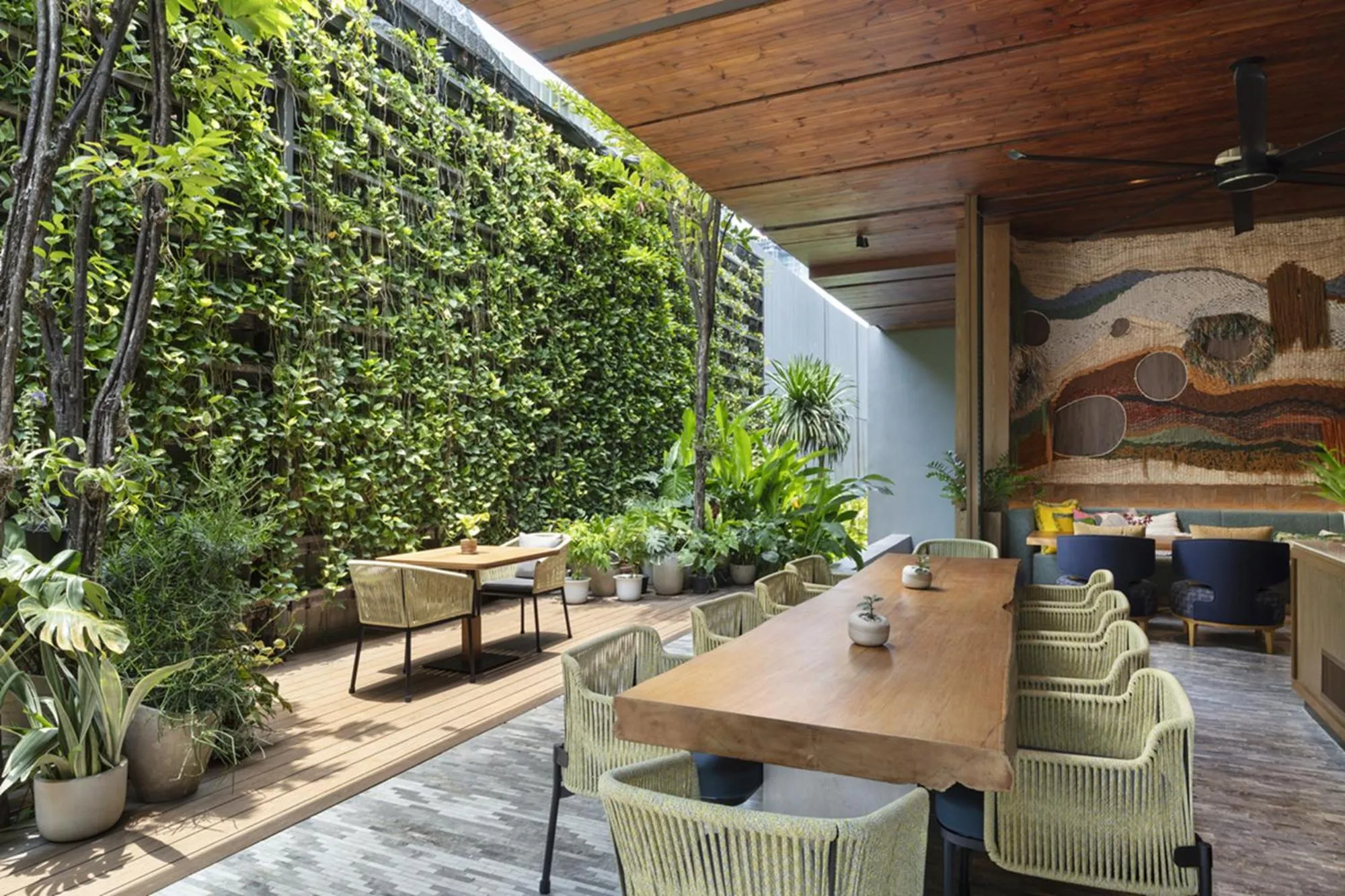 Restaurant/places to eat in Ad Lib Hotel Bangkok