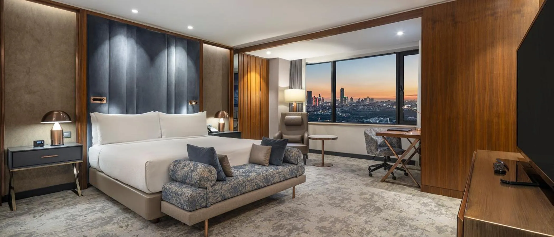 Bedroom, Bed in Hilton Istanbul Maslak