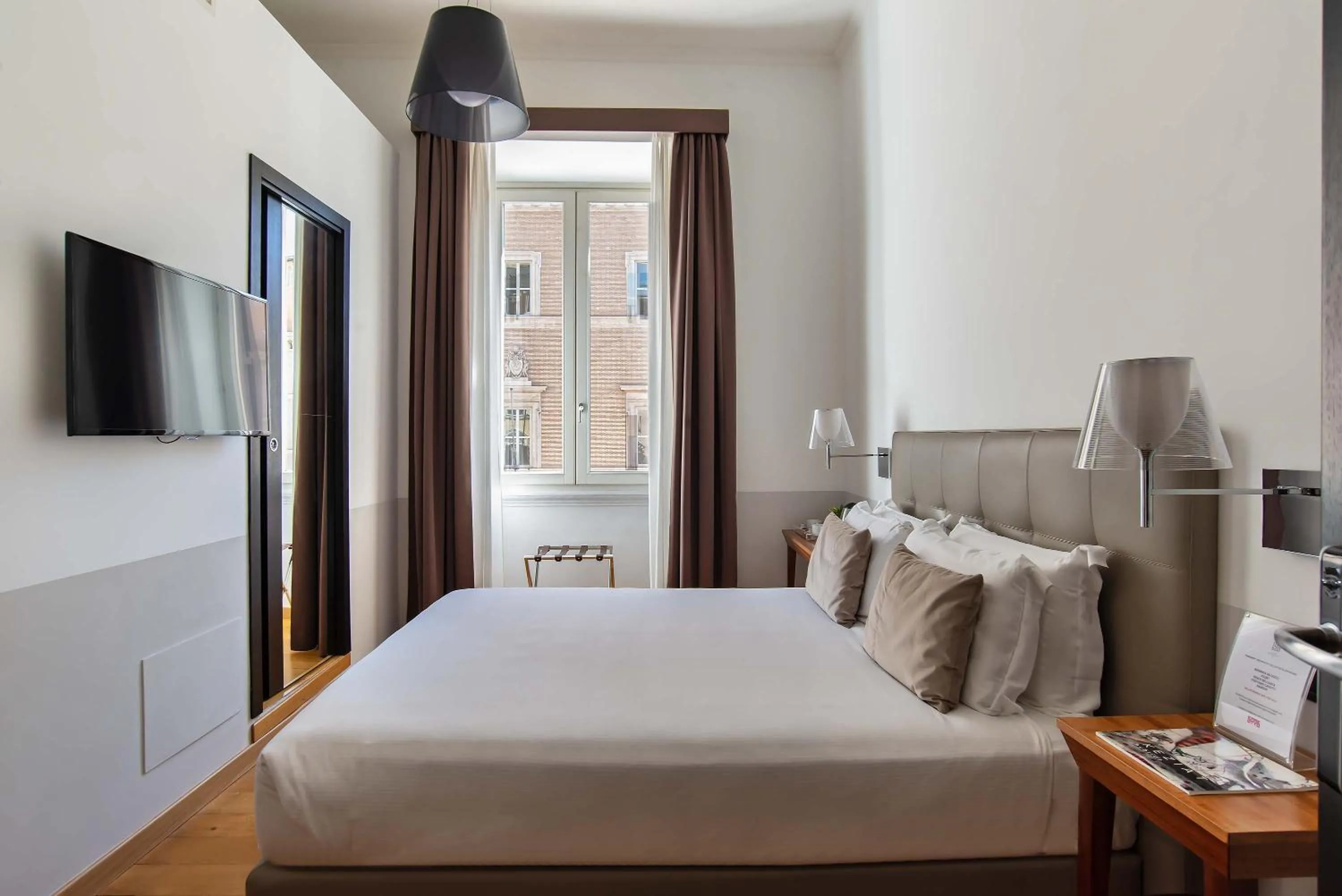 Communal lounge/ TV room, Bed in Relais Rione Ponte